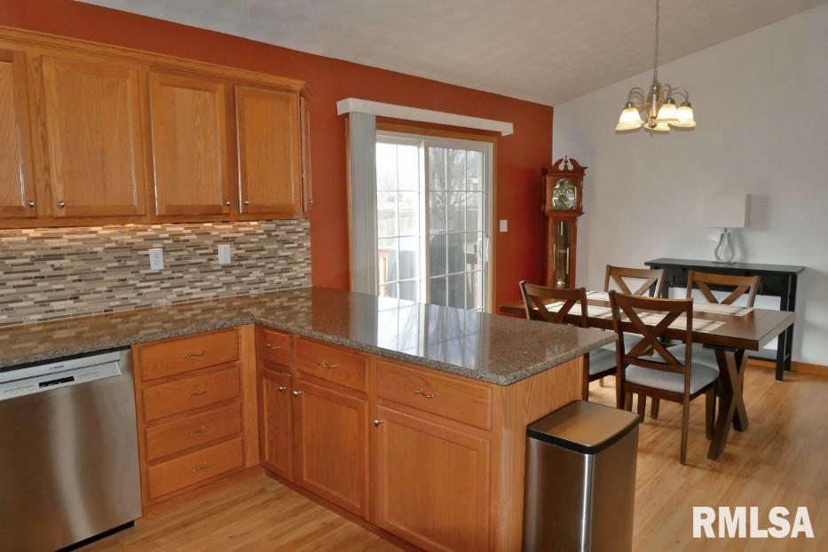 612 Liberty Drive, East Peoria, Illinois image 12