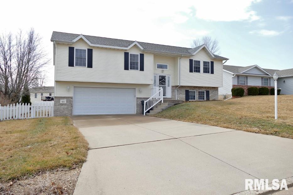 612 Liberty Drive, East Peoria, Illinois image 3