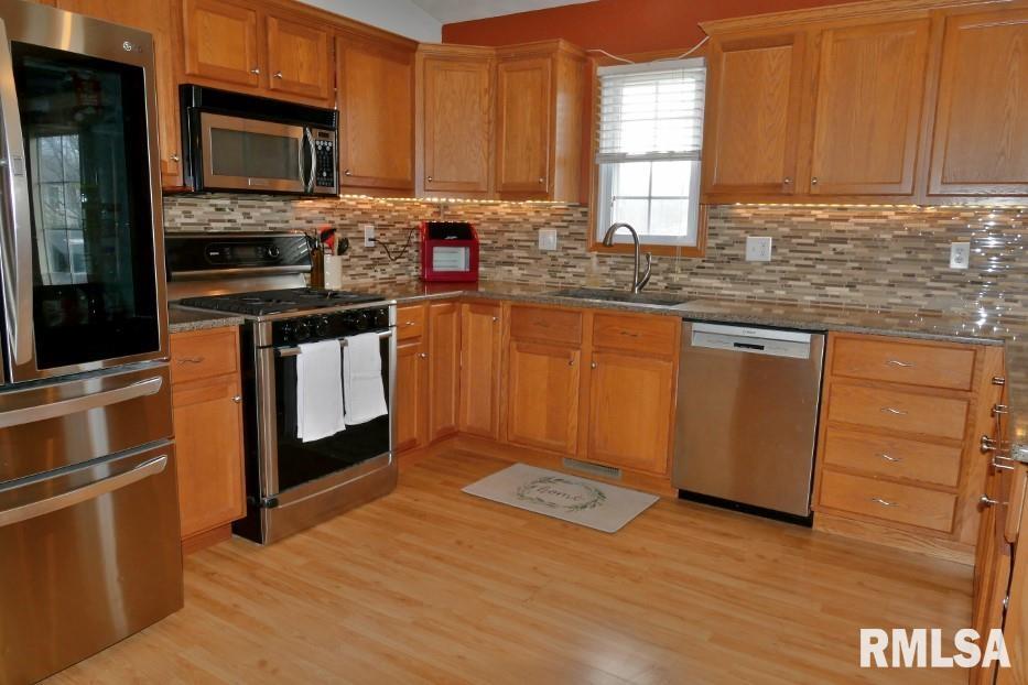 612 Liberty Drive, East Peoria, Illinois image 10