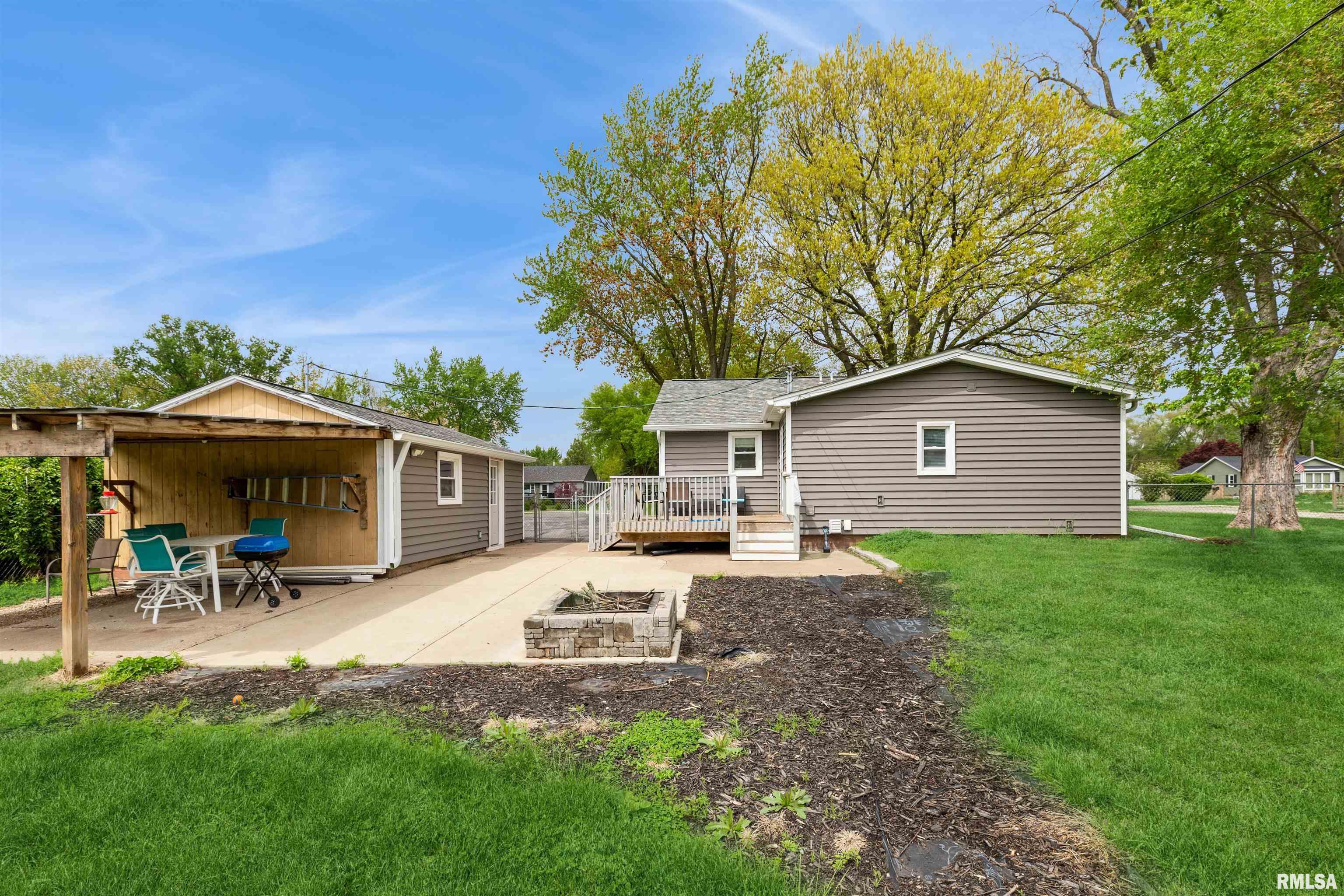 3802 6th Avenue, East Moline, Illinois image 9