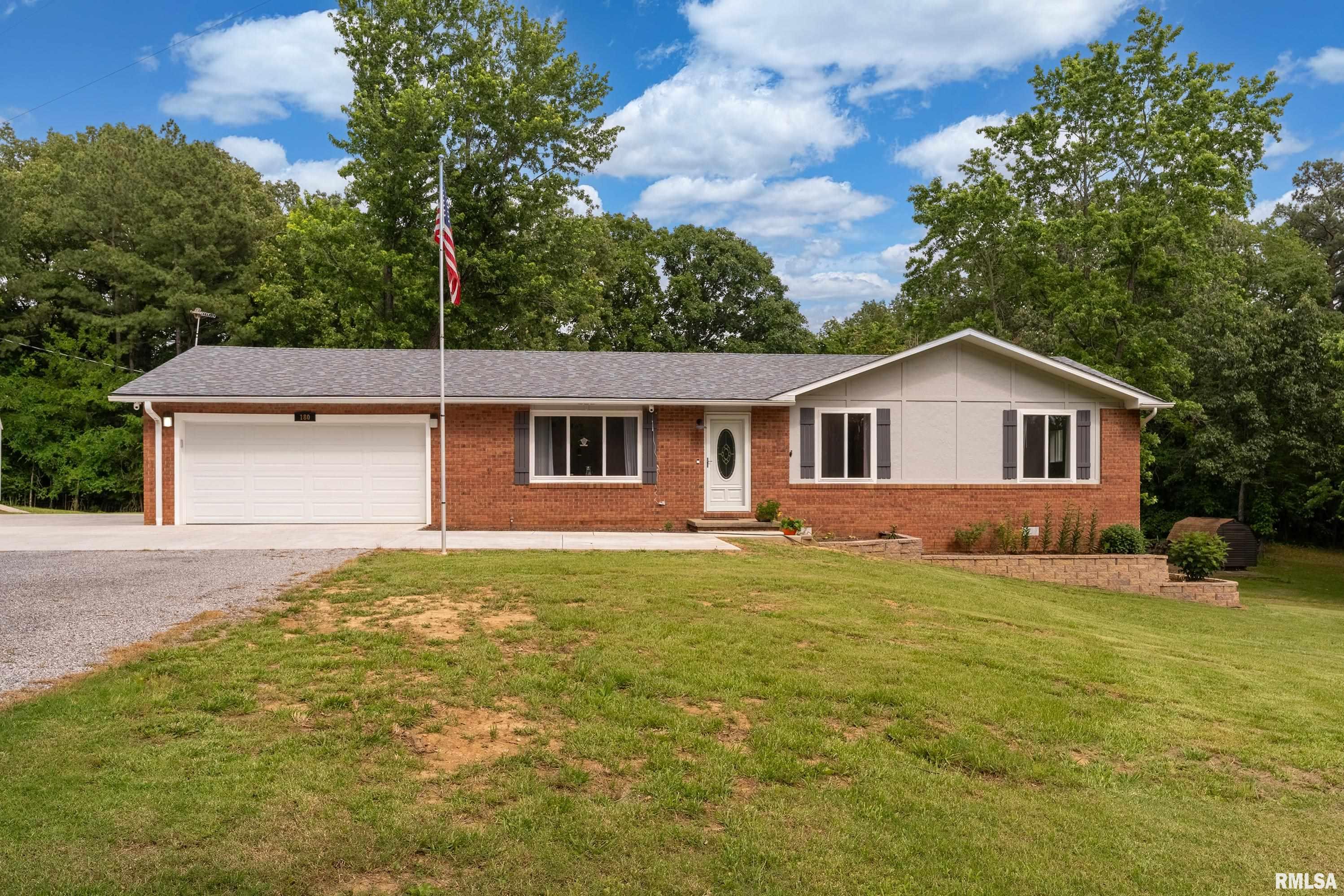 180 Pinehill Lane, Harrisburg, Illinois image 2