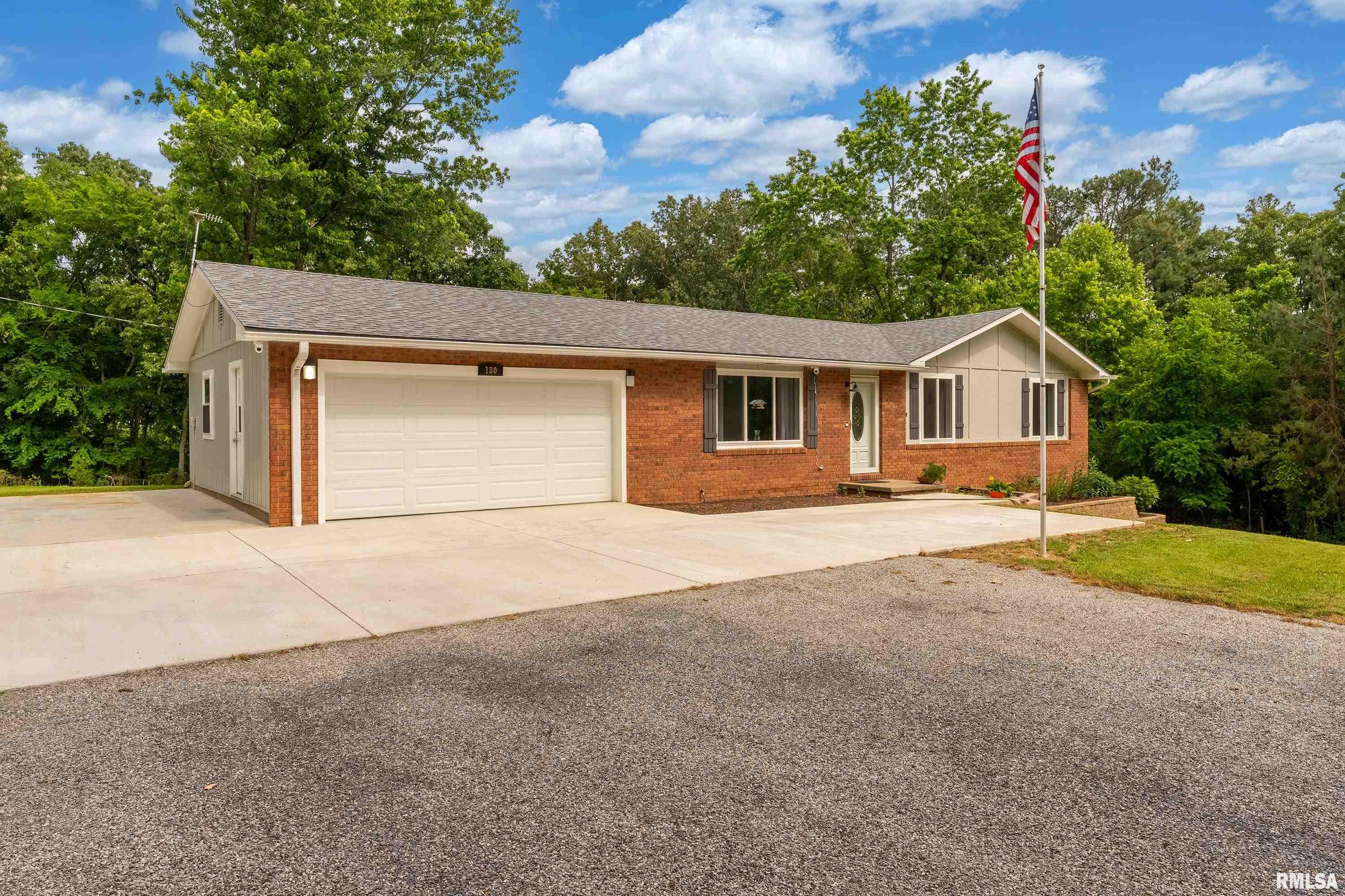 180 Pinehill Lane, Harrisburg, Illinois image 3