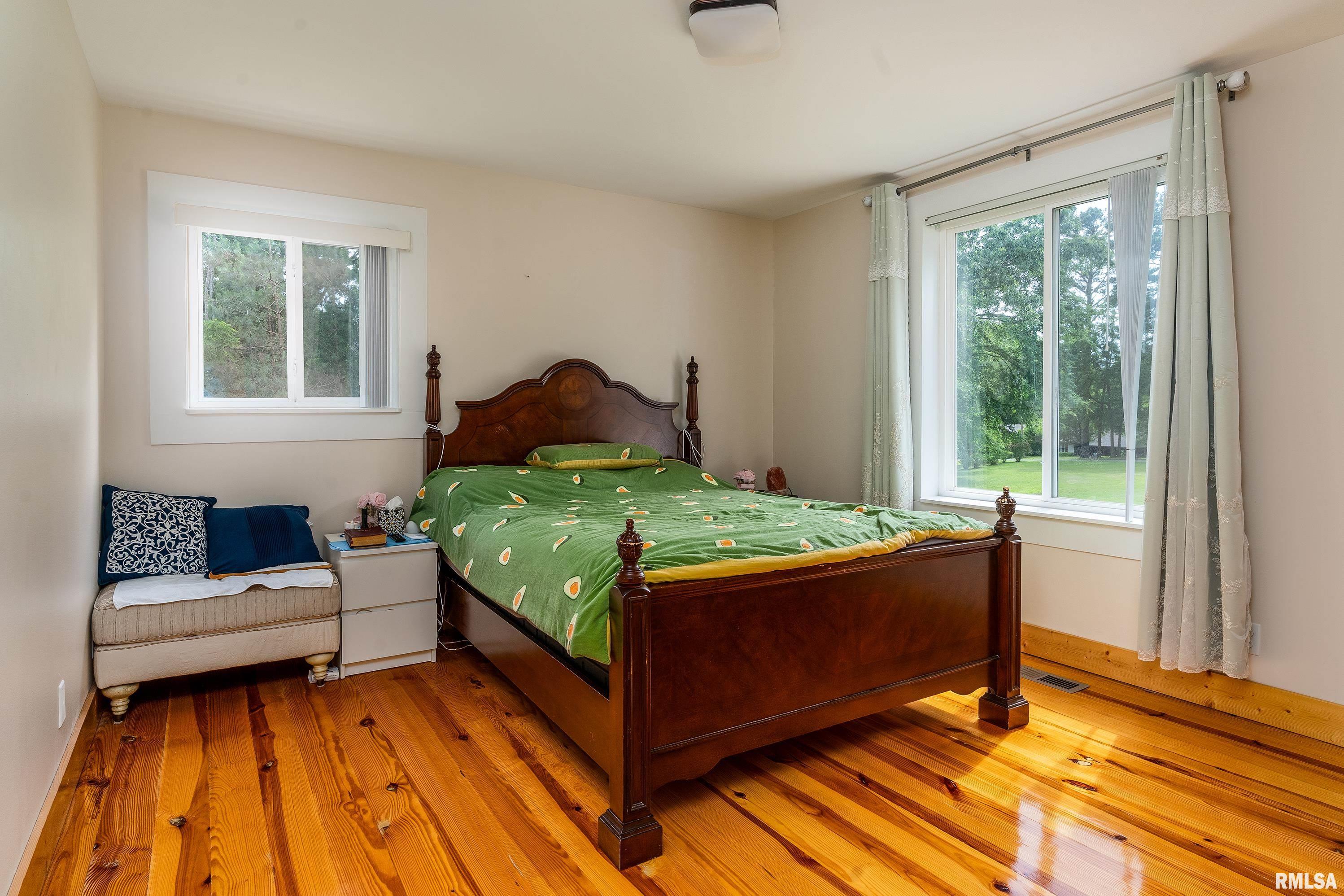 180 Pinehill Lane, Harrisburg, Illinois image 12