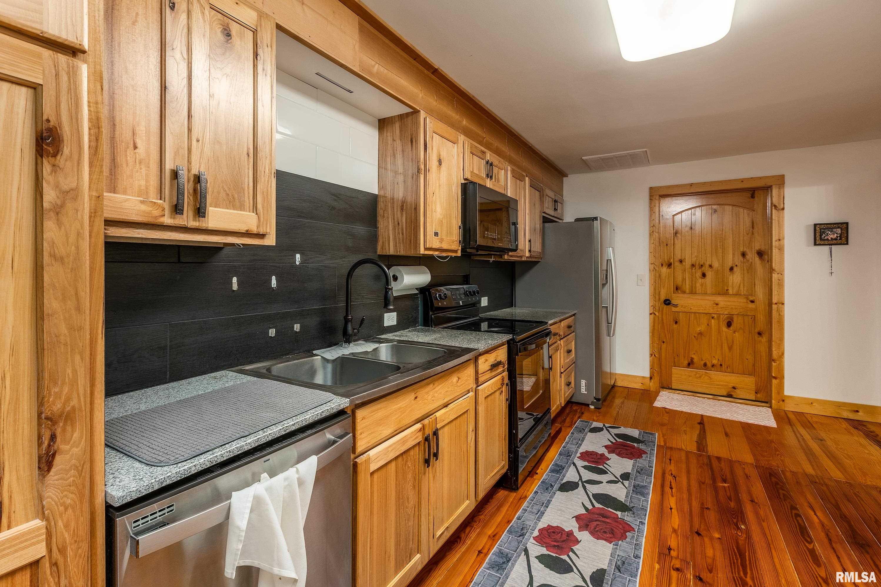 180 Pinehill Lane, Harrisburg, Illinois image 8