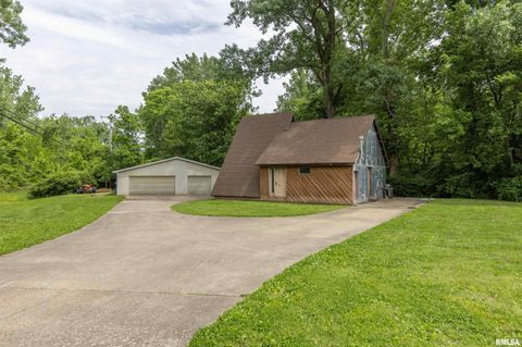 Homes For Sale - 4400 N 12th Street<br/> Quincy, IL 62305