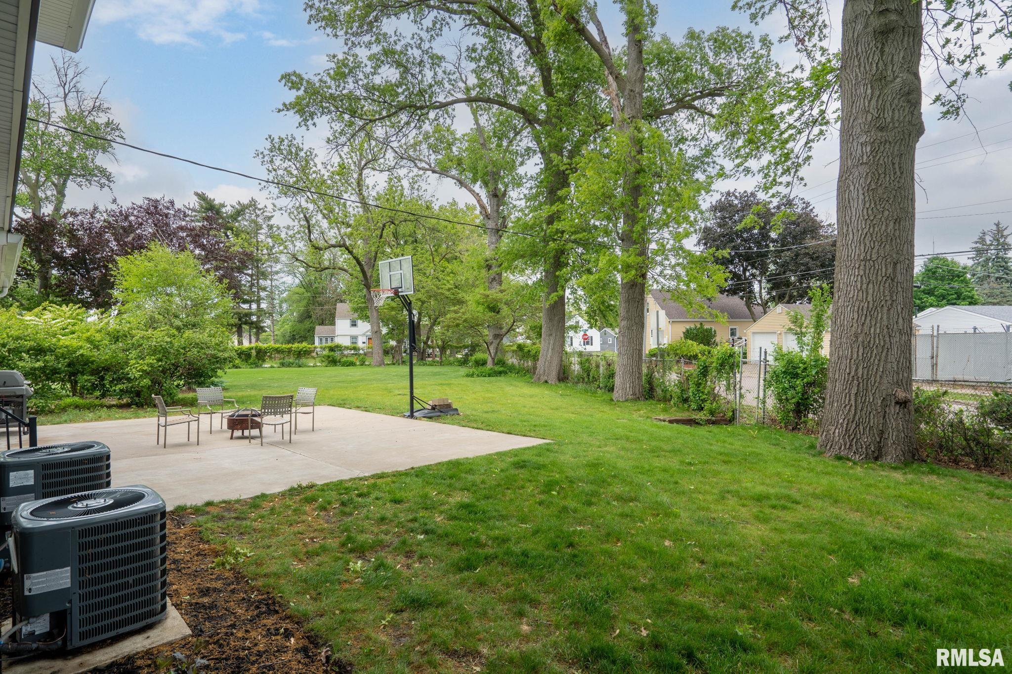 9 Sunset Circle, Bettendorf, Iowa image 35
