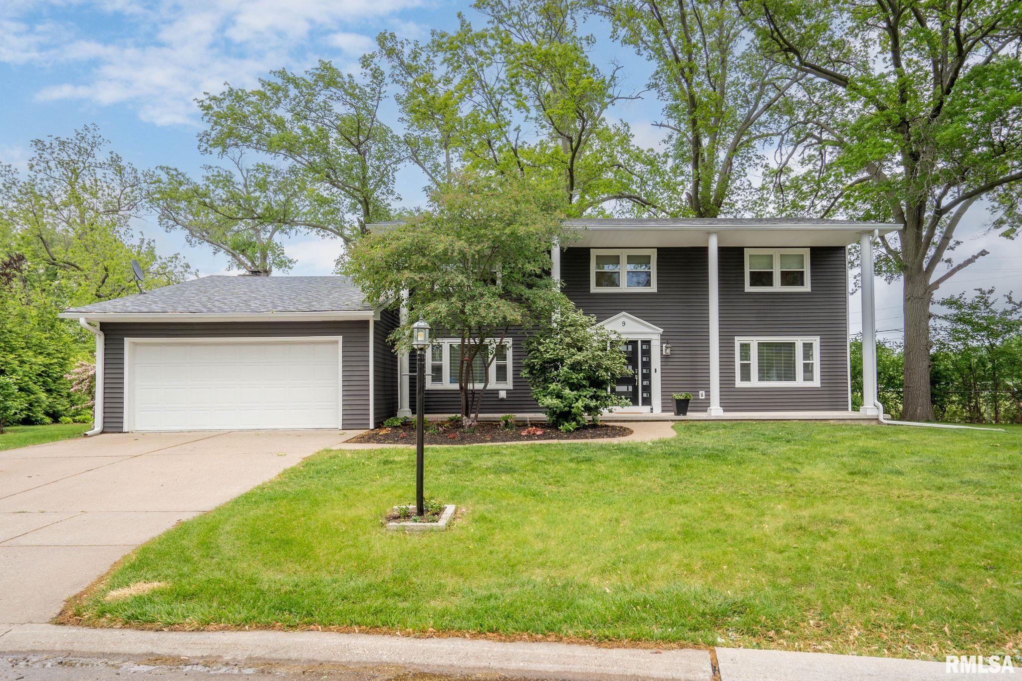 9 Sunset Circle, Bettendorf, Iowa image 1