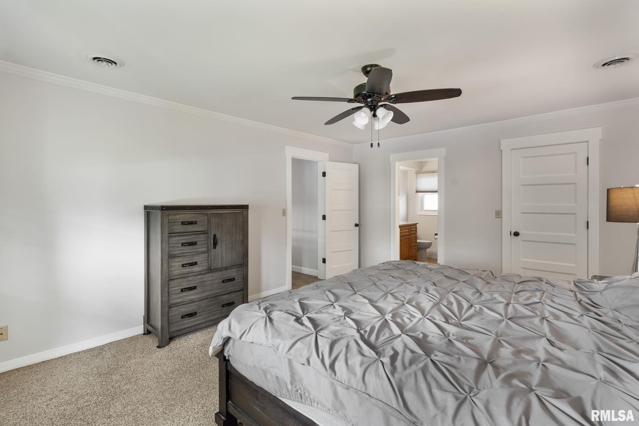 9 Sunset Circle, Bettendorf, Iowa image 20