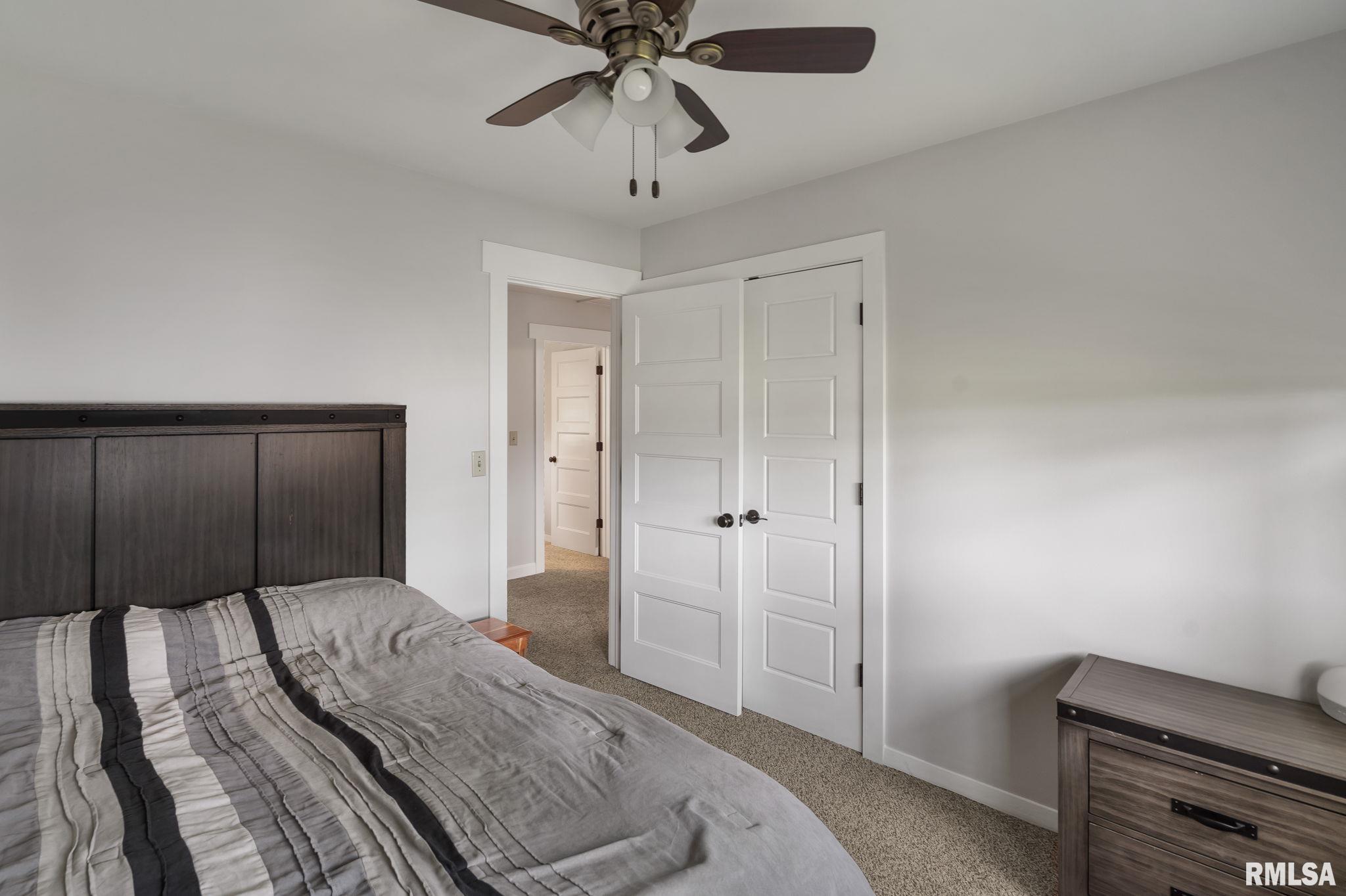 9 Sunset Circle, Bettendorf, Iowa image 23