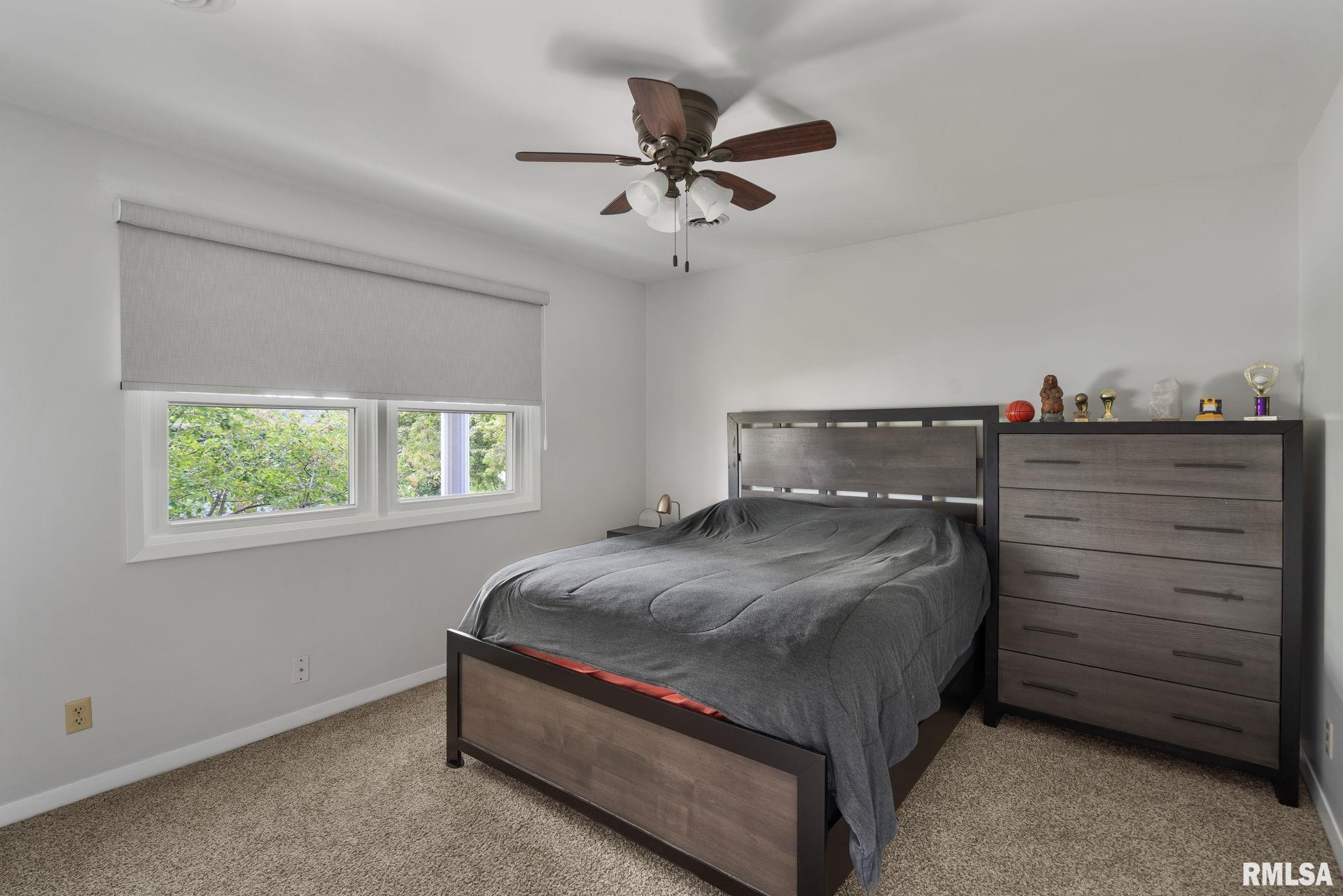 9 Sunset Circle, Bettendorf, Iowa image 27