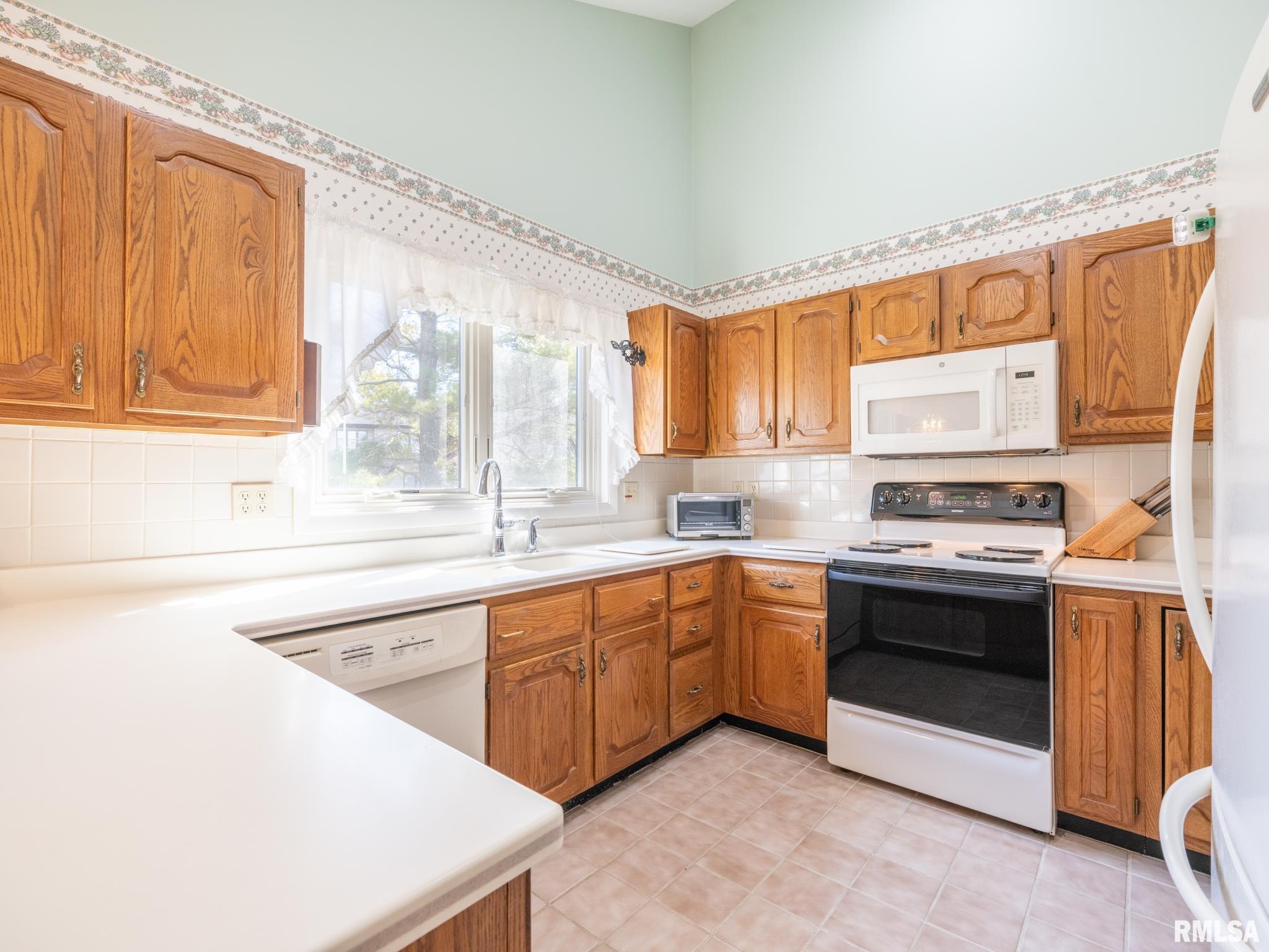 7619 N Melissa Lane, Peoria, Illinois image 10