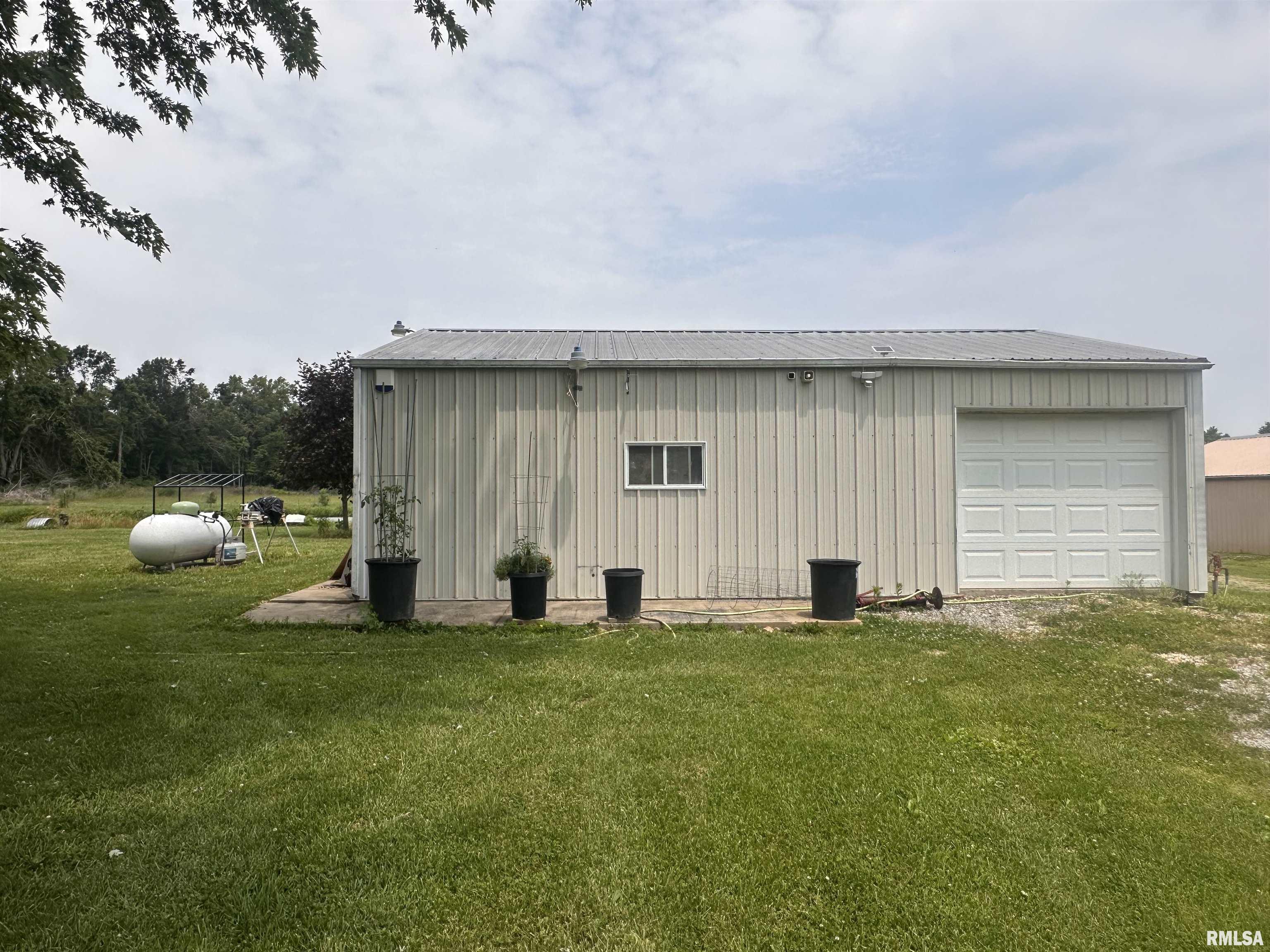 12781 S County Line Road, West Frankfort, Illinois image 8