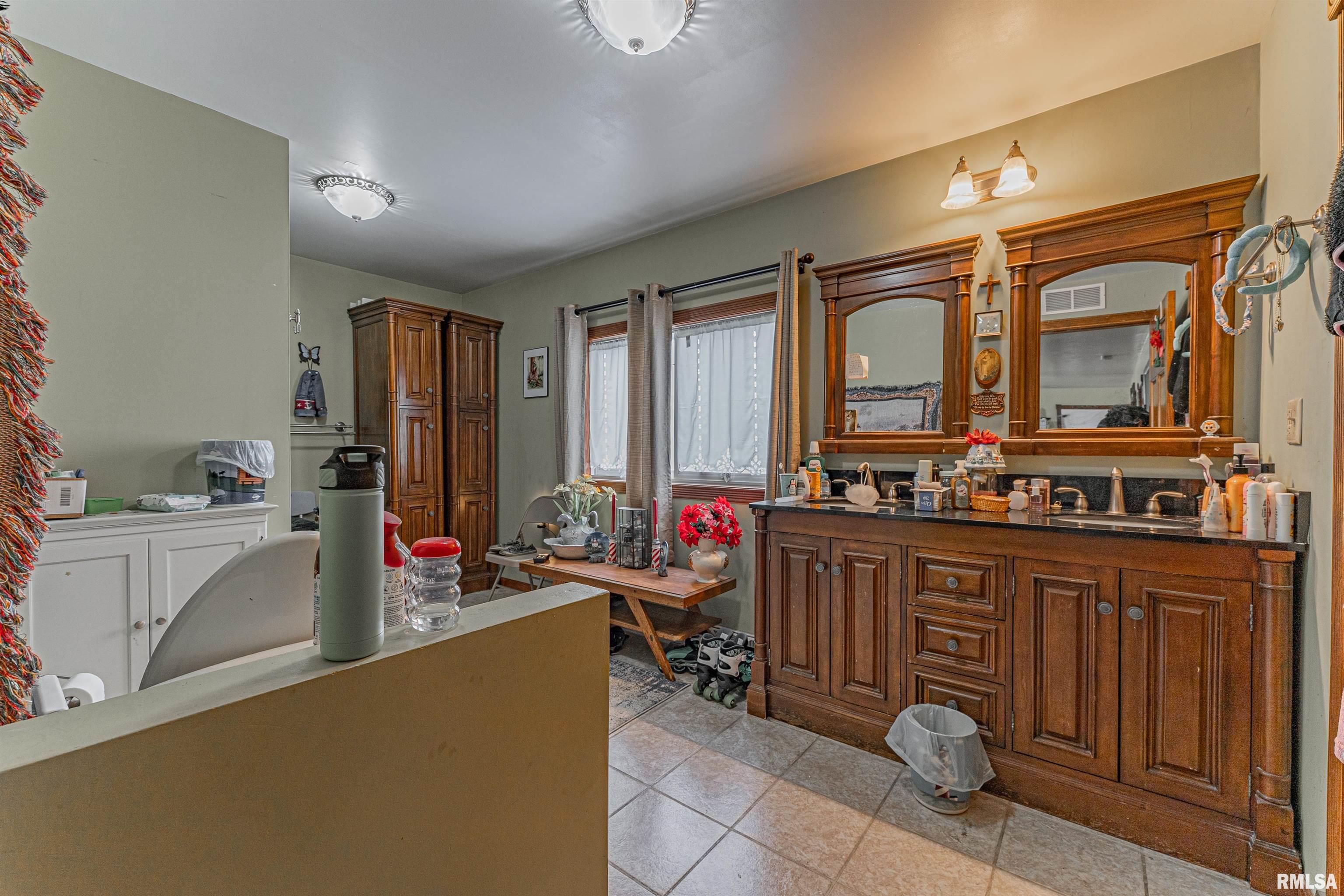 808 4th Street, Lincoln, Illinois image 16