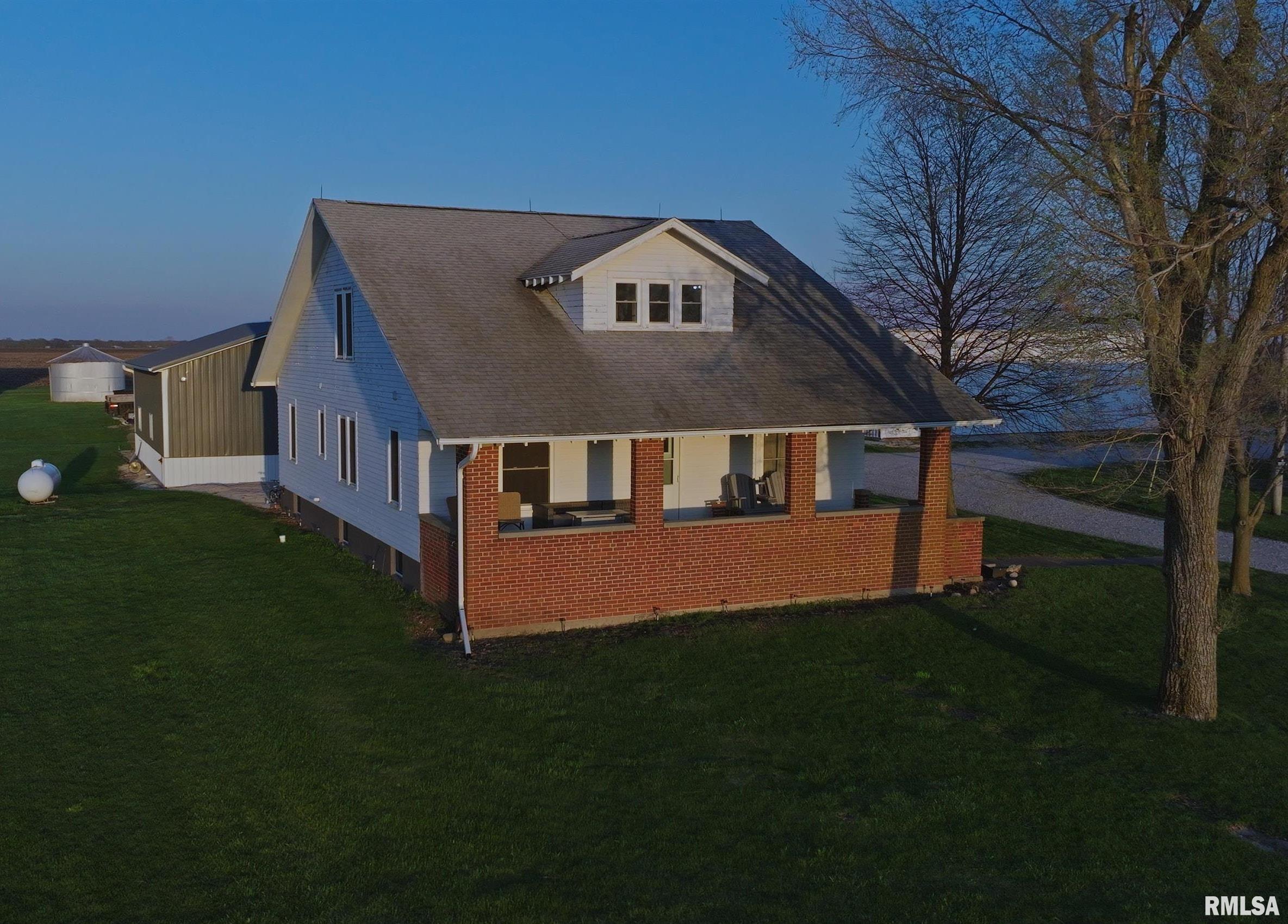 1872 N 1400 E Road, Shelbyville, Illinois image 1