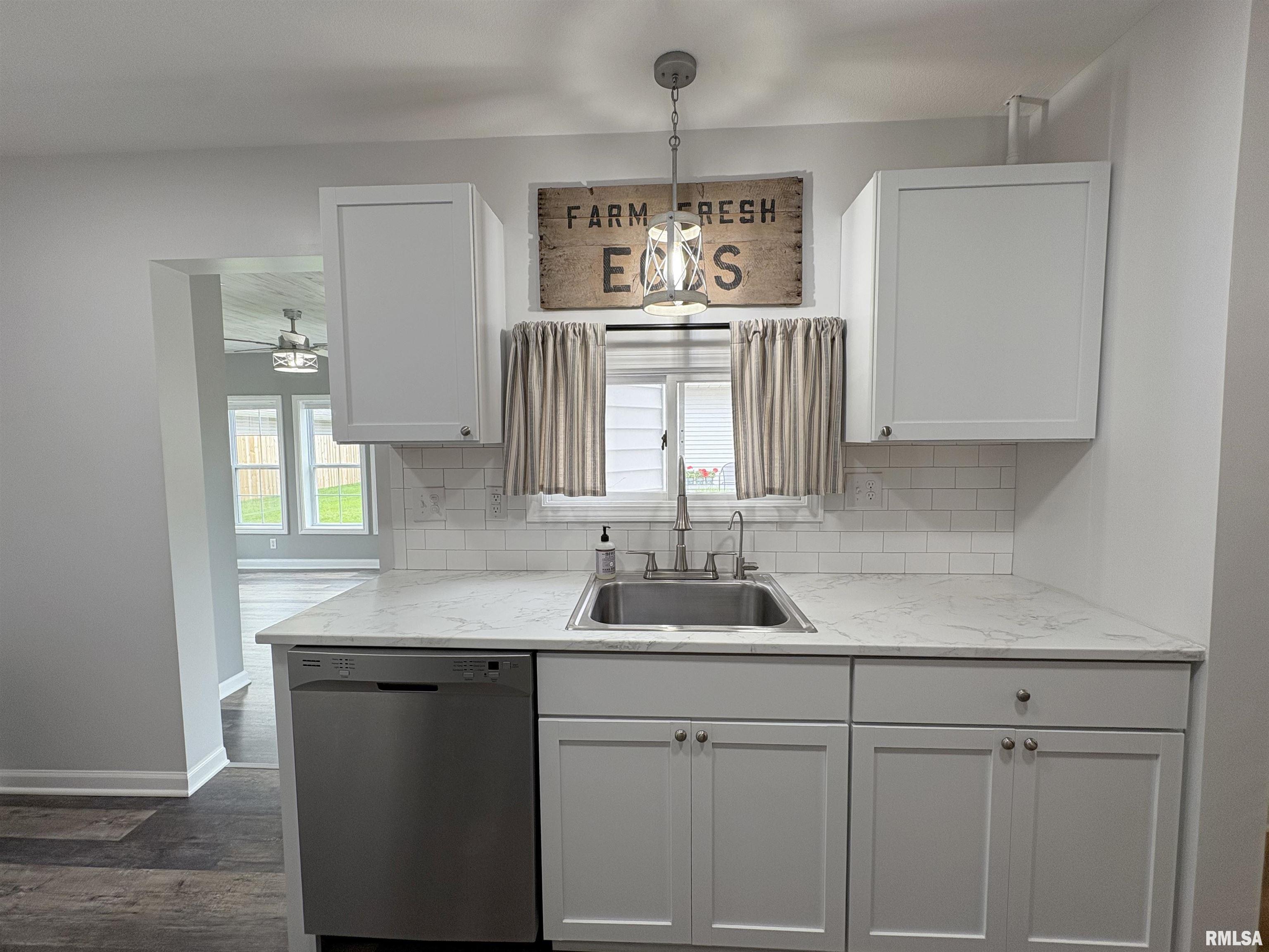 606 Lasalle Boulevard, Marquette Heights, Illinois image 12