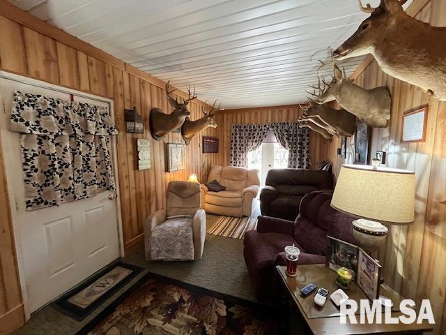 188 W Honeysuckle Drive, Elizabethtown, Illinois image 14