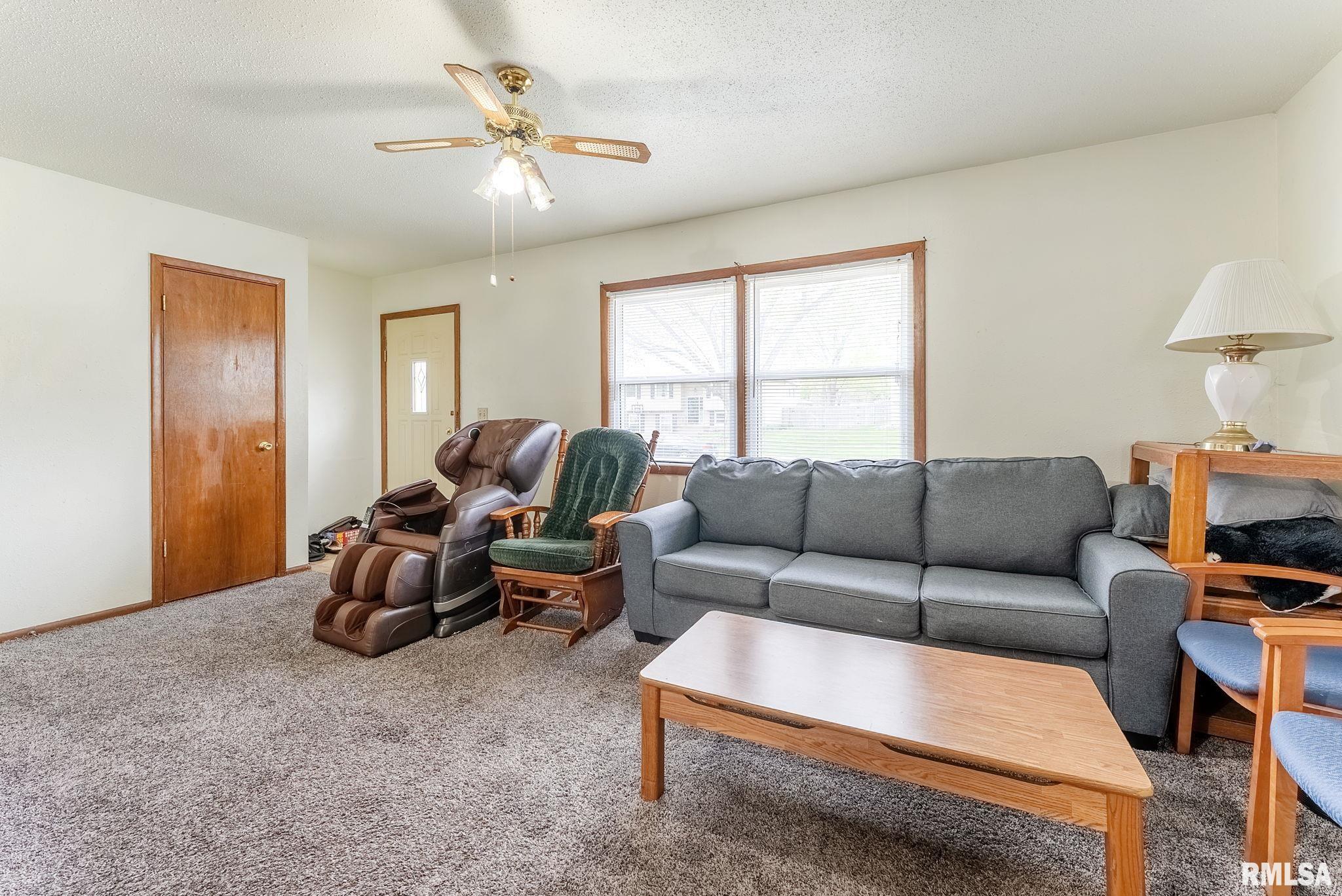 325 W 64th Street, Davenport, Iowa image 5