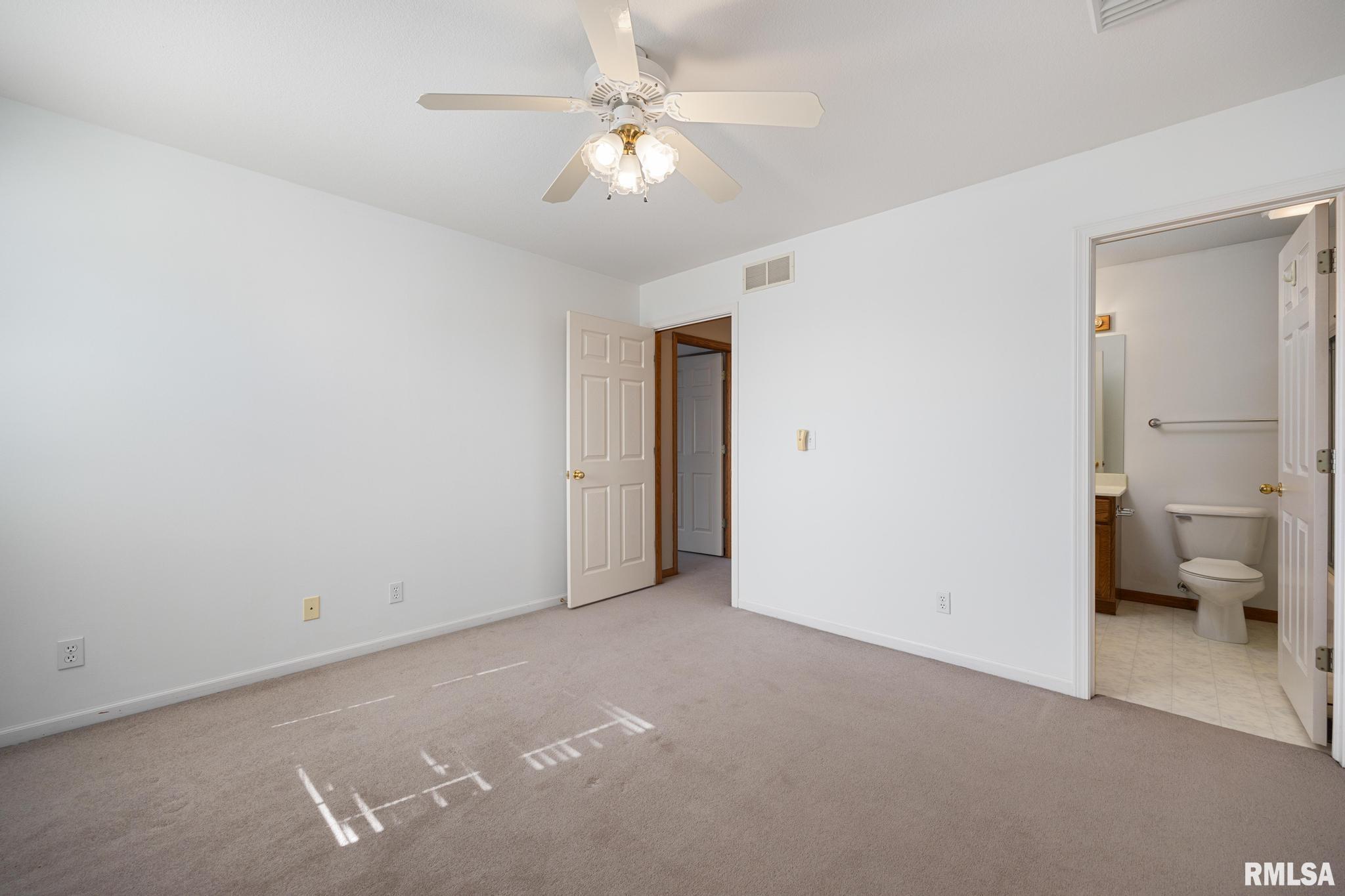 6811 N Woodbrook Court, Peoria, Illinois image 16