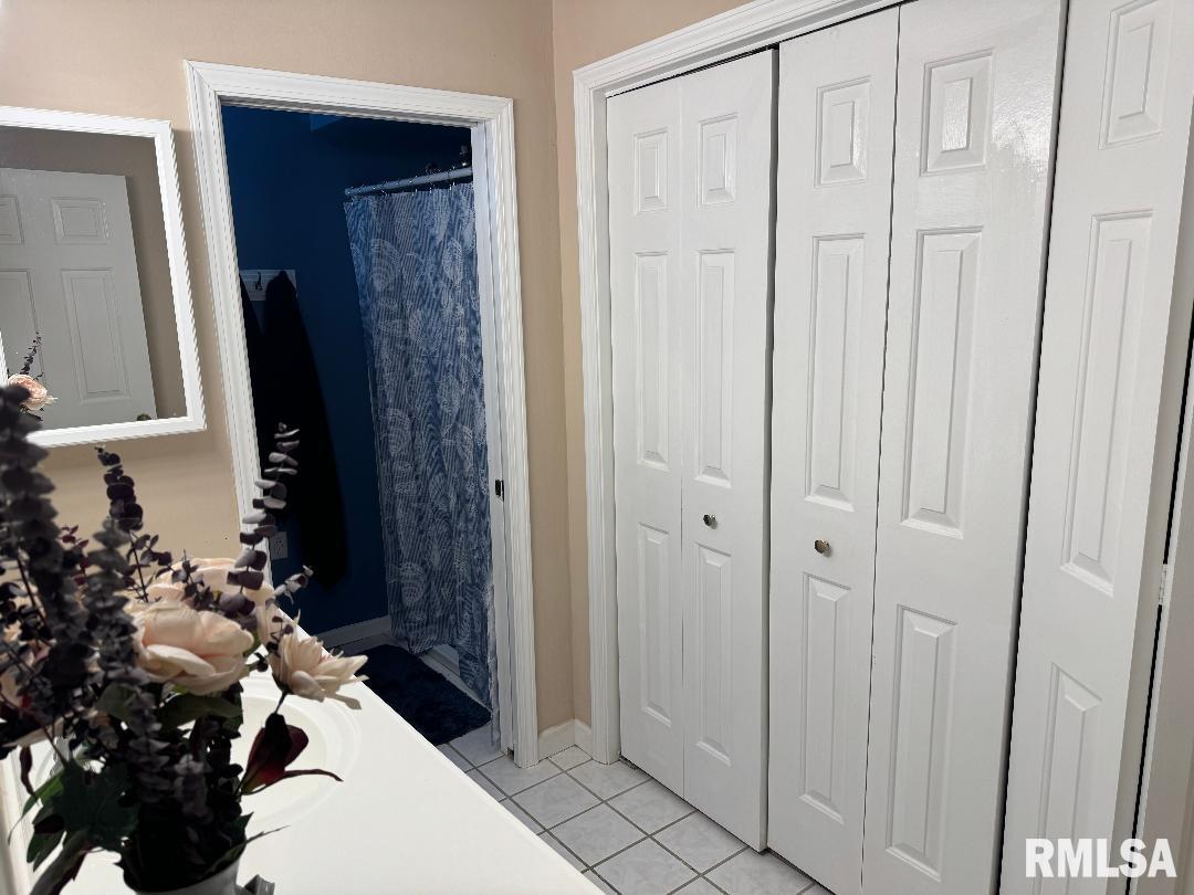 1635 W Country Oaks Court, Dunlap, Illinois image 23