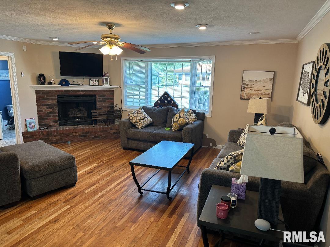 1635 W Country Oaks Court, Dunlap, Illinois image 13