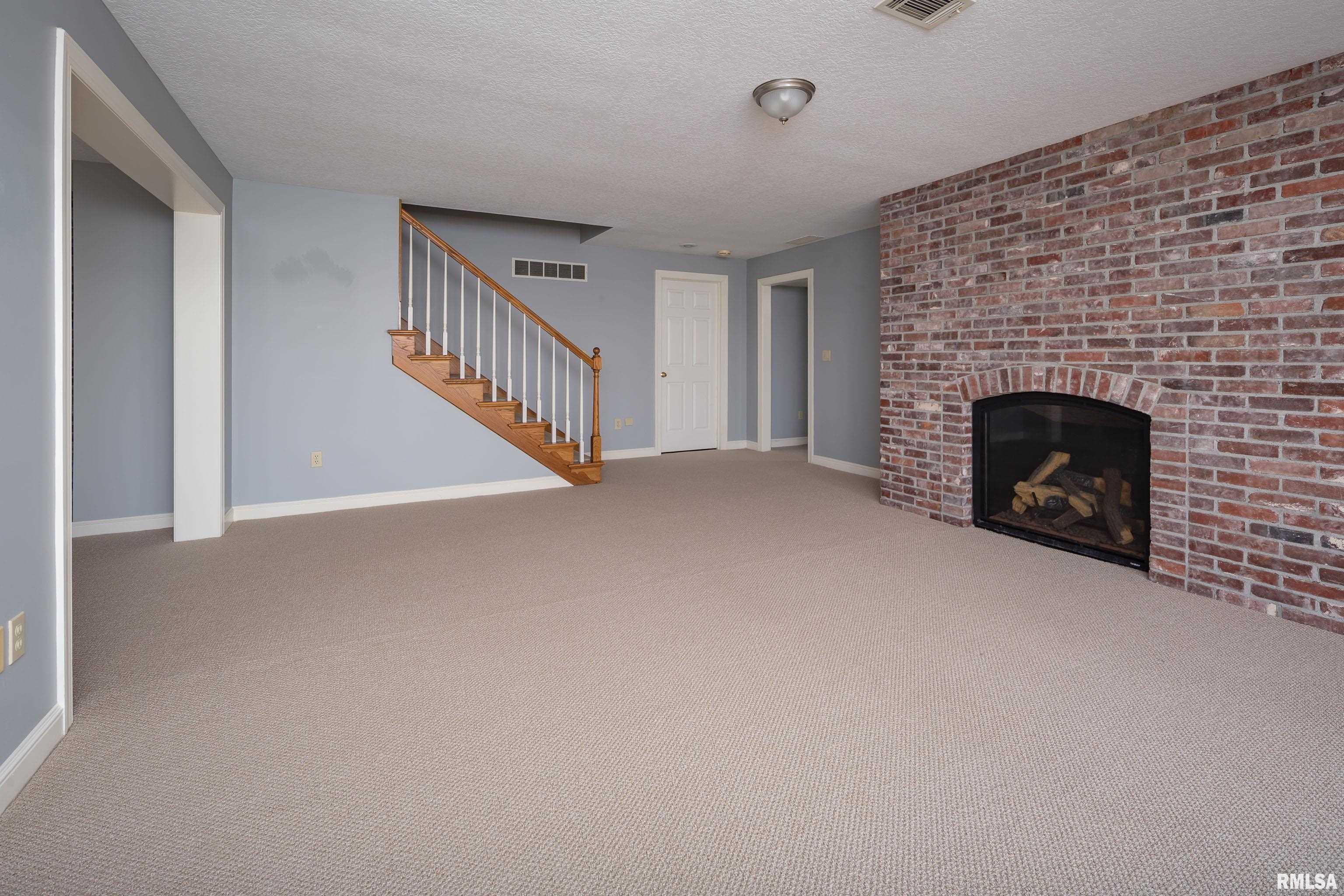 2 S Shore Lane, Rapids City, Illinois image 28