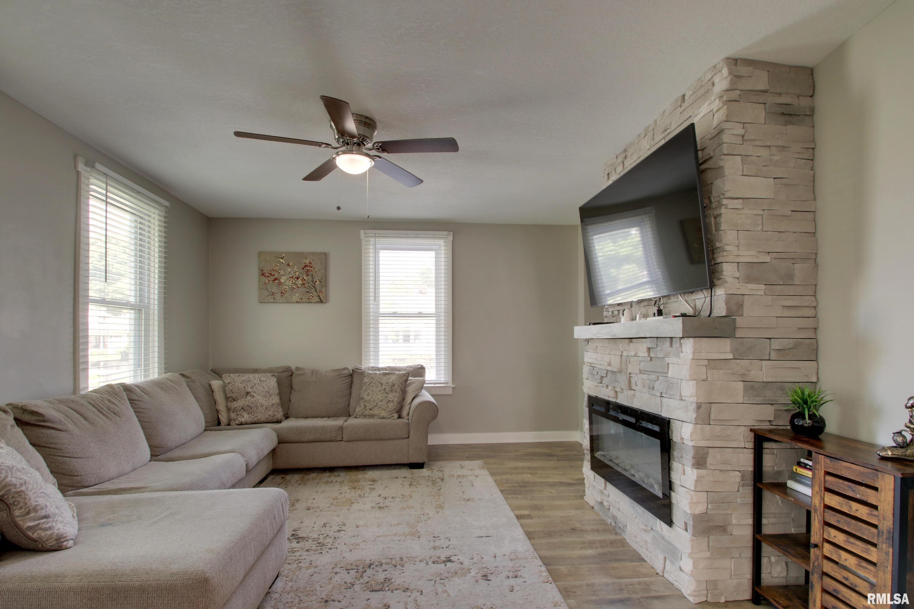 801 S 22nd Street, Quincy, Illinois image 6