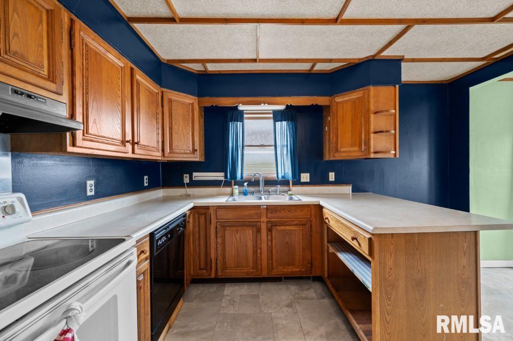 540 24th Avenue, Moline, Illinois image 9