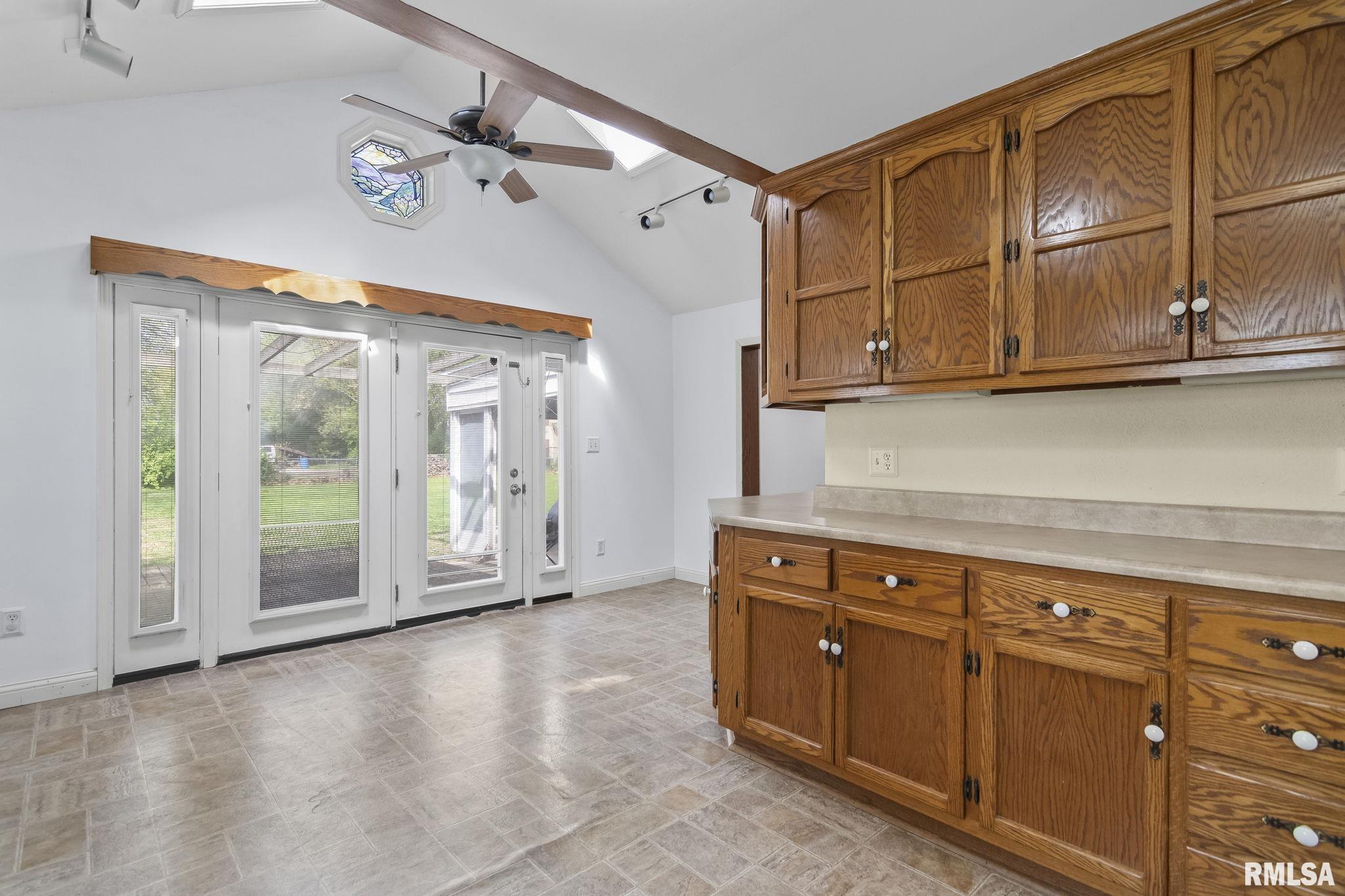 3345 S Park Street, Springfield, Illinois image 7
