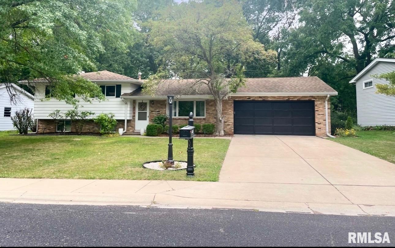 1400 W Wonderview Drive, Dunlap, Illinois image 1