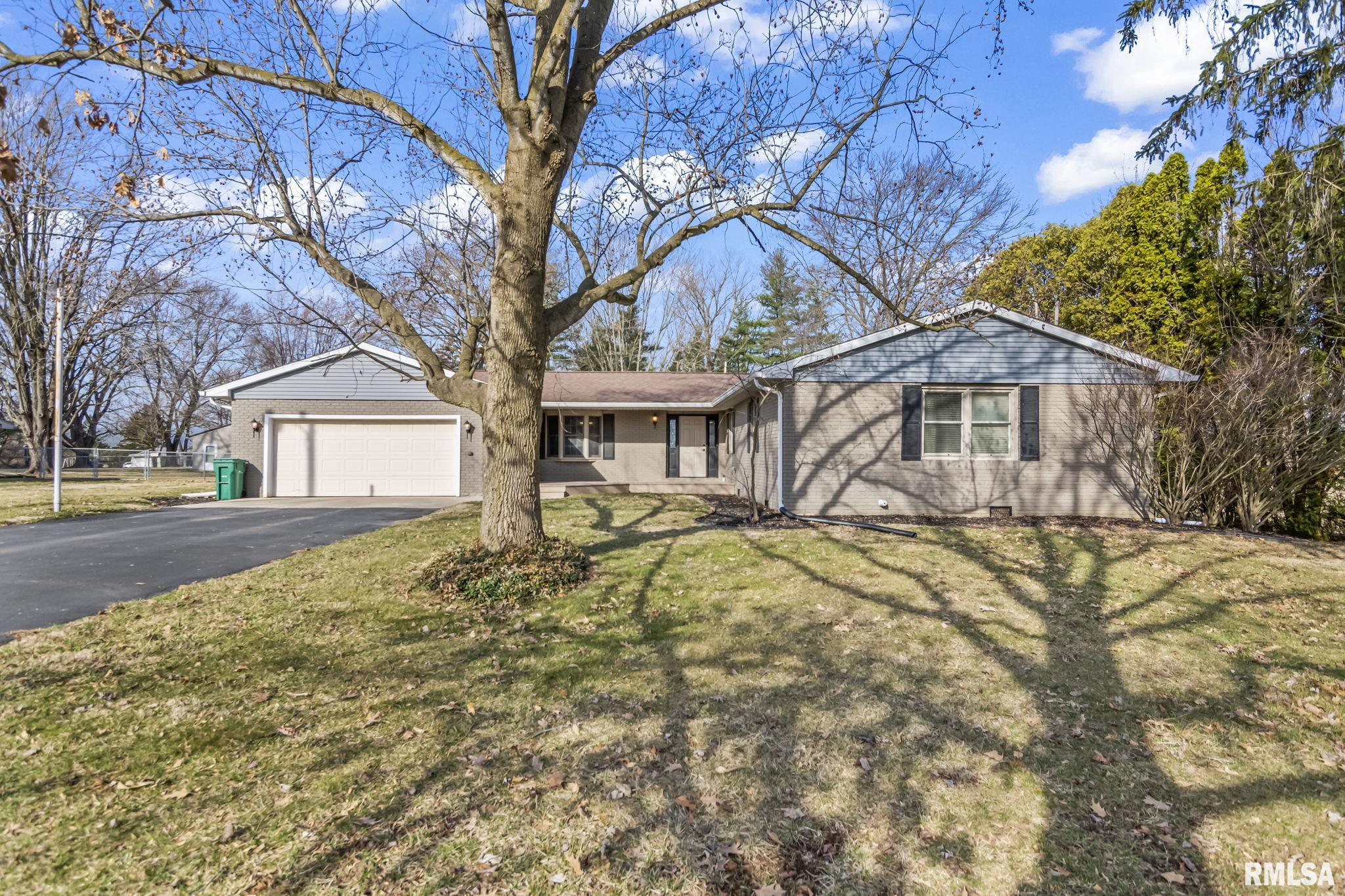 61 Longview Drive, Springfield, Illinois image 3
