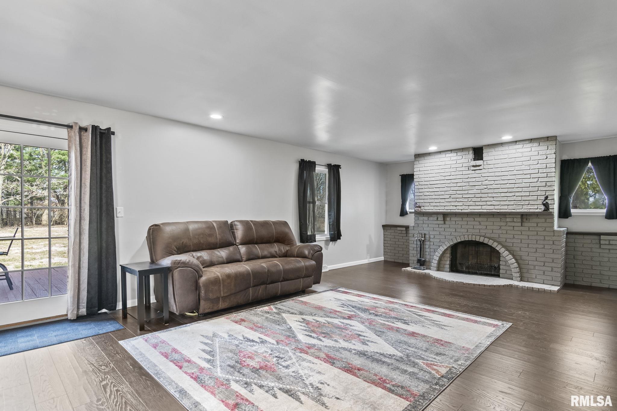 61 Longview Drive, Springfield, Illinois image 8