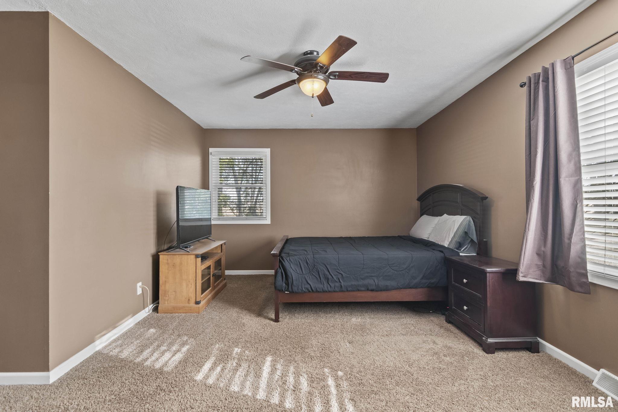 61 Longview Drive, Springfield, Illinois image 18