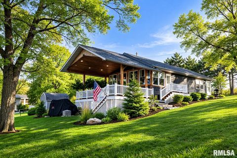 Homes For Sale - 86 & 87 Lake Warren Drive<br/> Monmouth, IL 61462