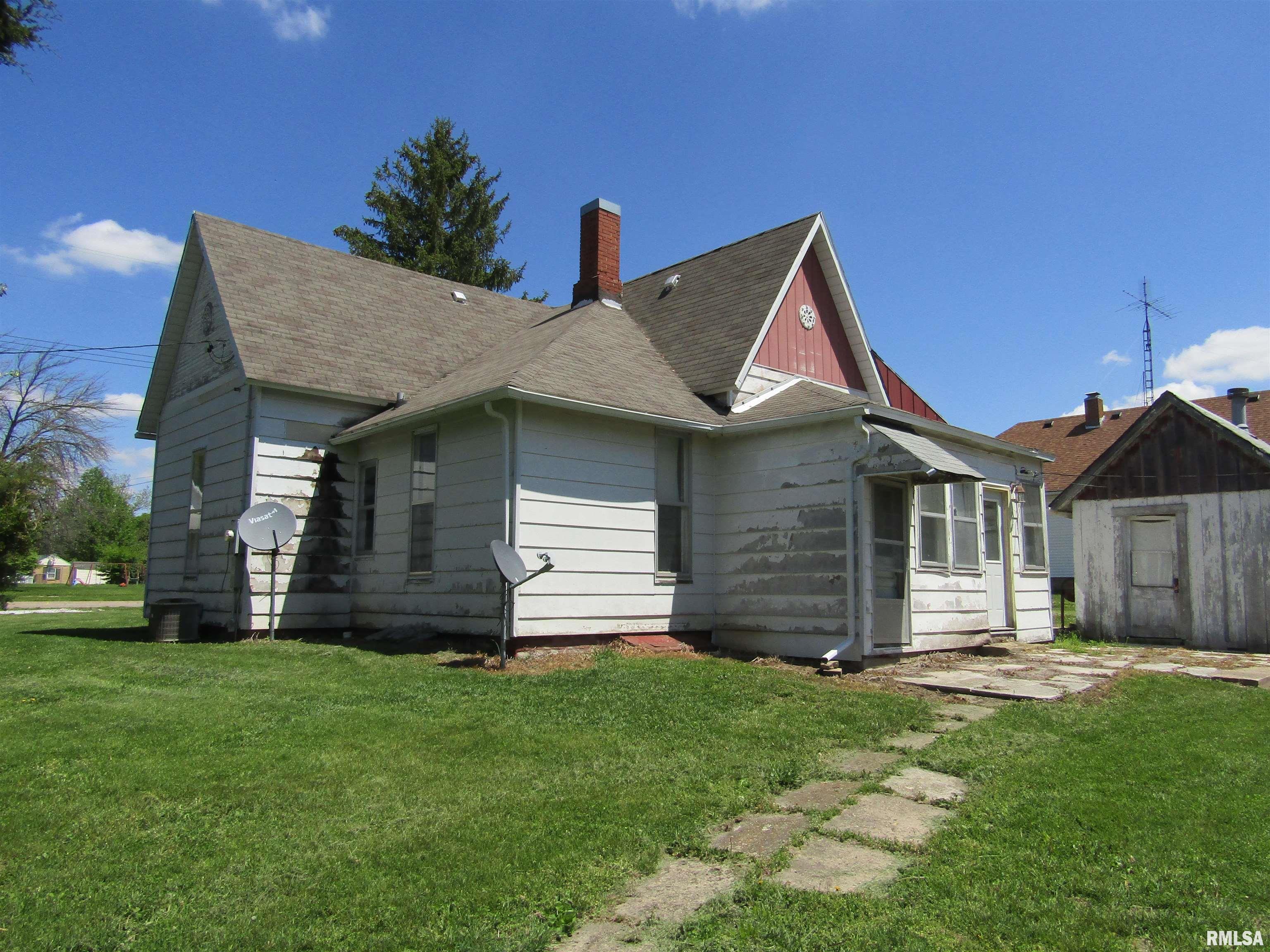 906 E Broadway Street, Astoria, Illinois image 50