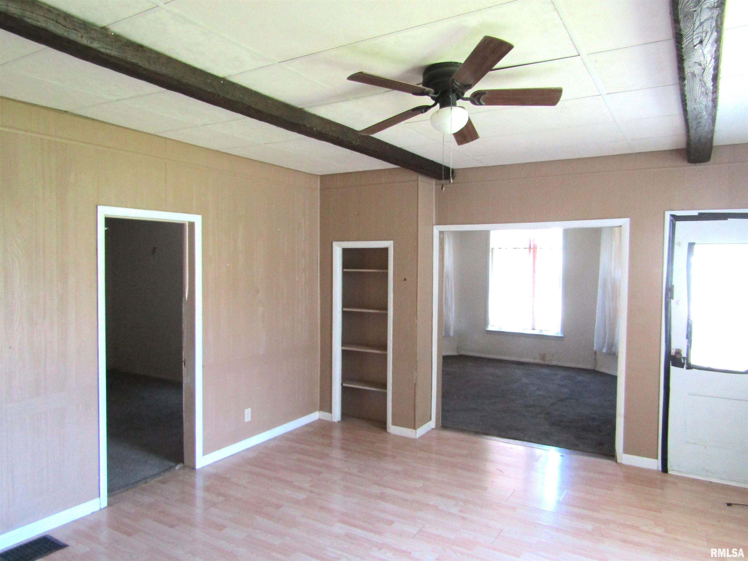 906 E Broadway Street, Astoria, Illinois image 15