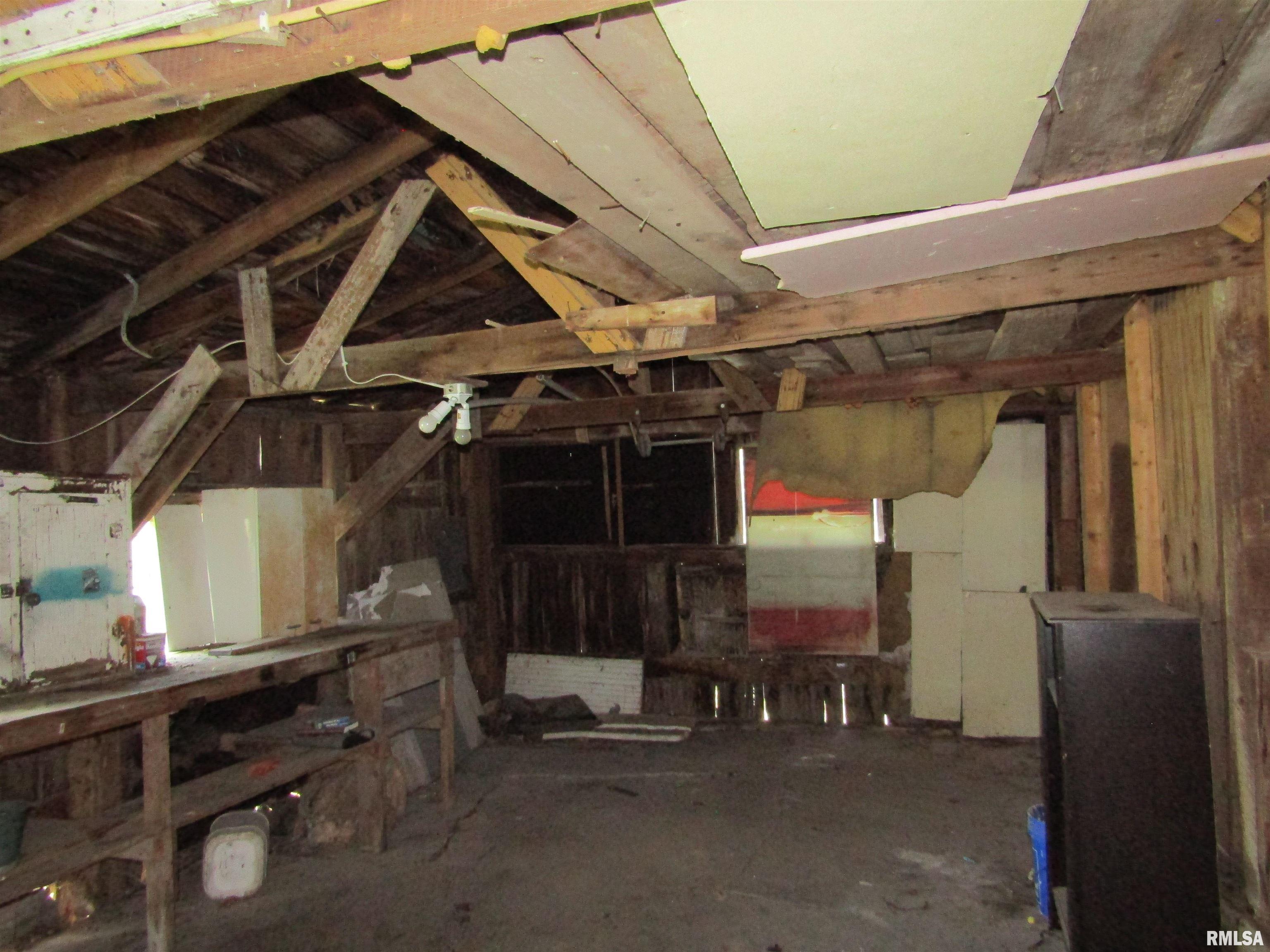 906 E Broadway Street, Astoria, Illinois image 35