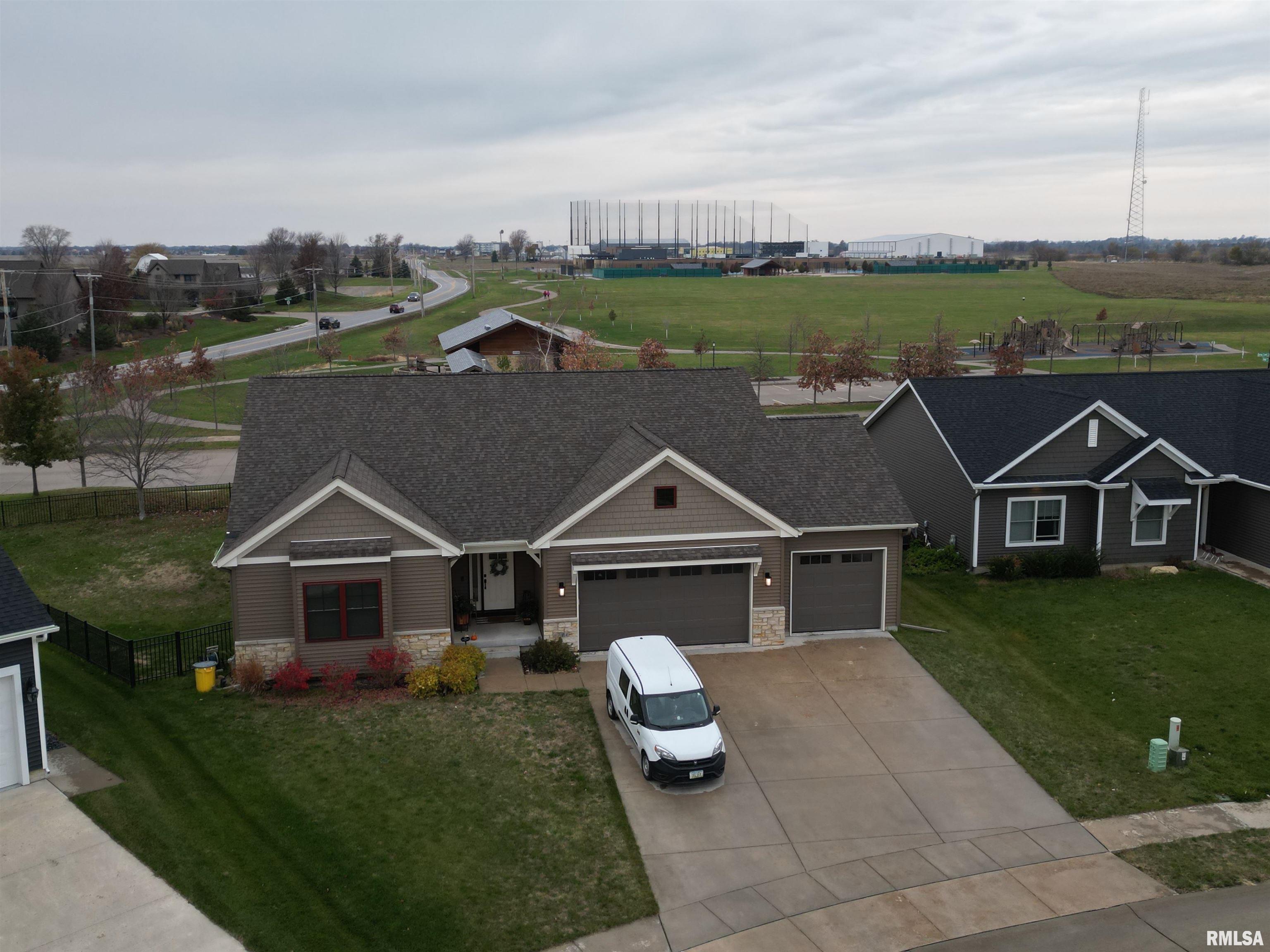 6711 Joseph Way, Bettendorf, Iowa image 43