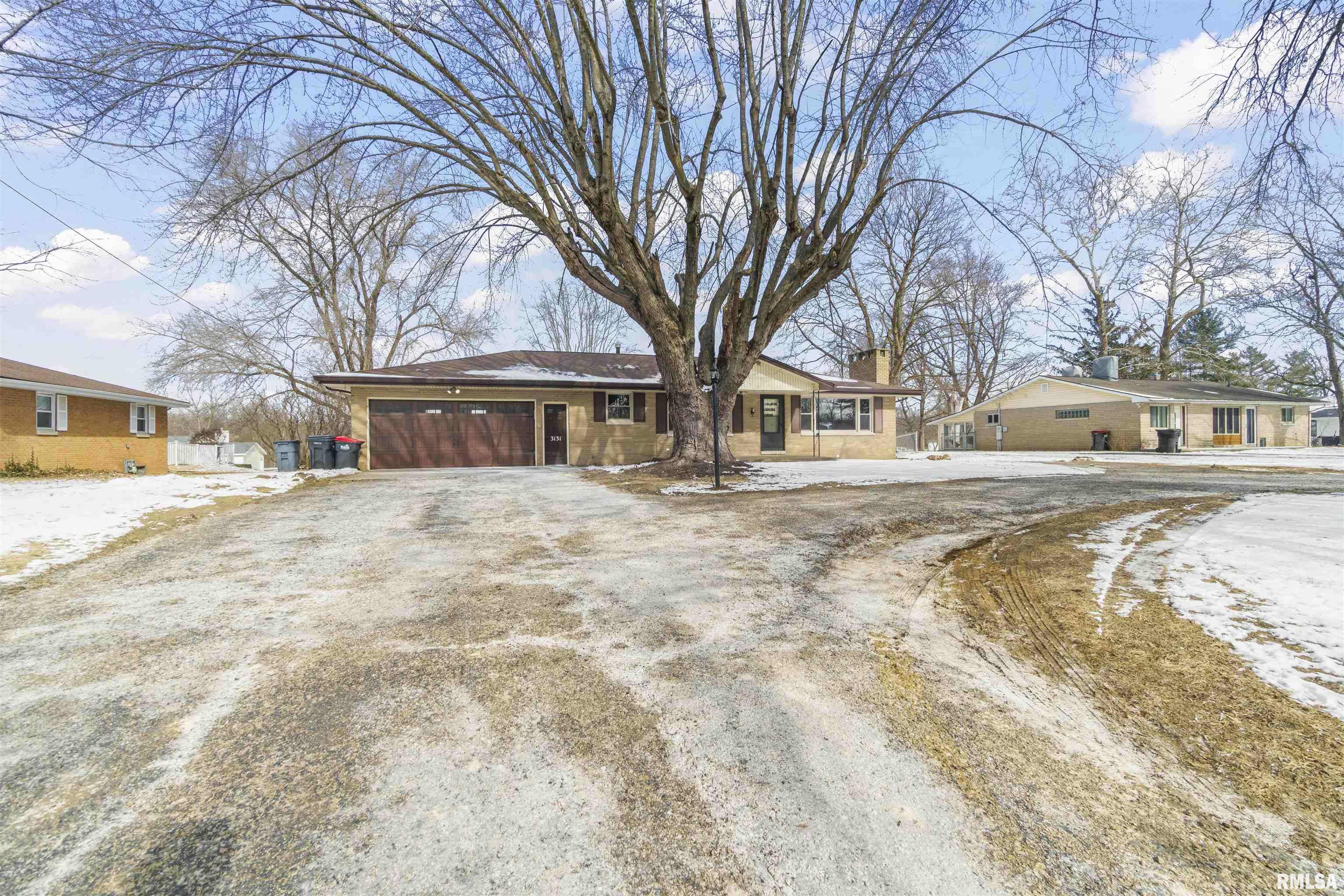 3131 Edgewater Drive, Pekin, Illinois image 3