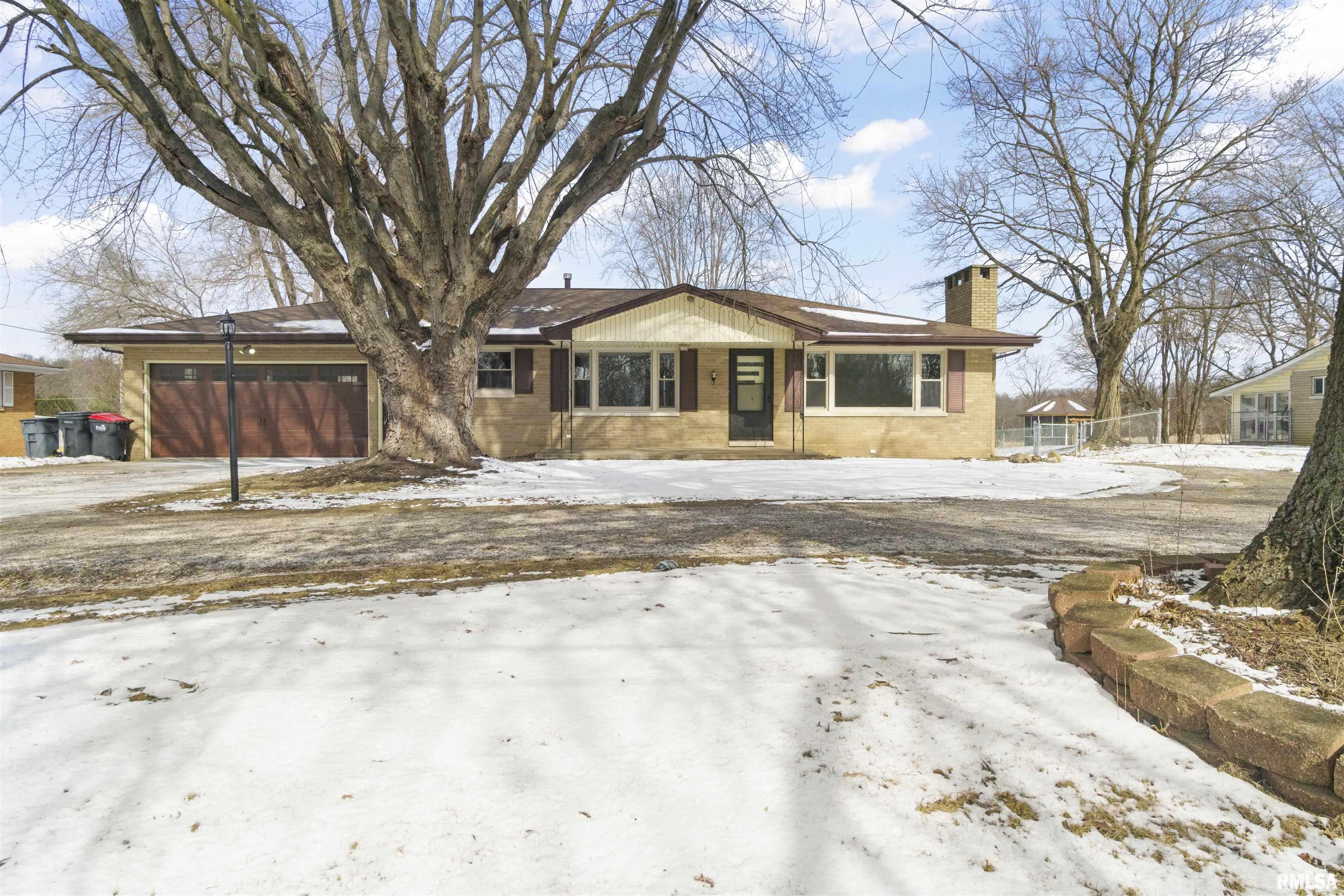 3131 Edgewater Drive, Pekin, Illinois image 1