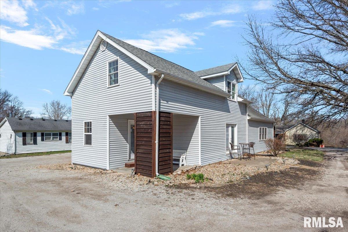 208 E Teak Street, Thayer, Illinois image 34