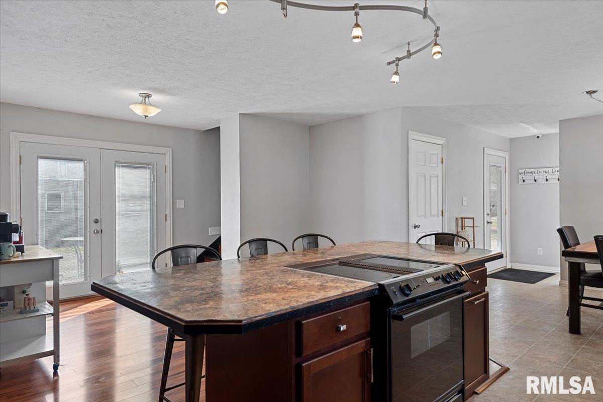 208 E Teak Street, Thayer, Illinois image 12