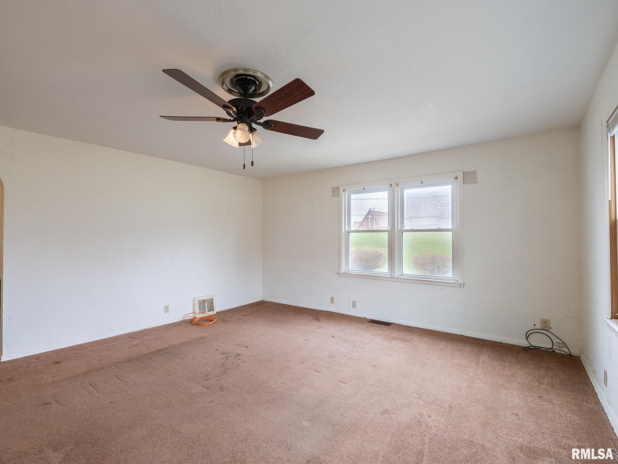 210 S Cone Street, Farmington, Illinois image 18