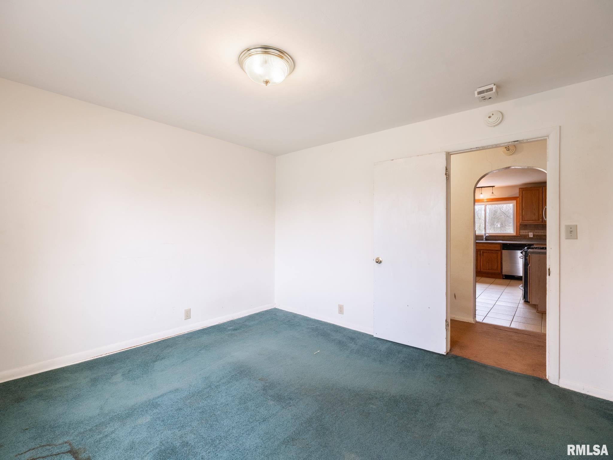 210 S Cone Street, Farmington, Illinois image 24