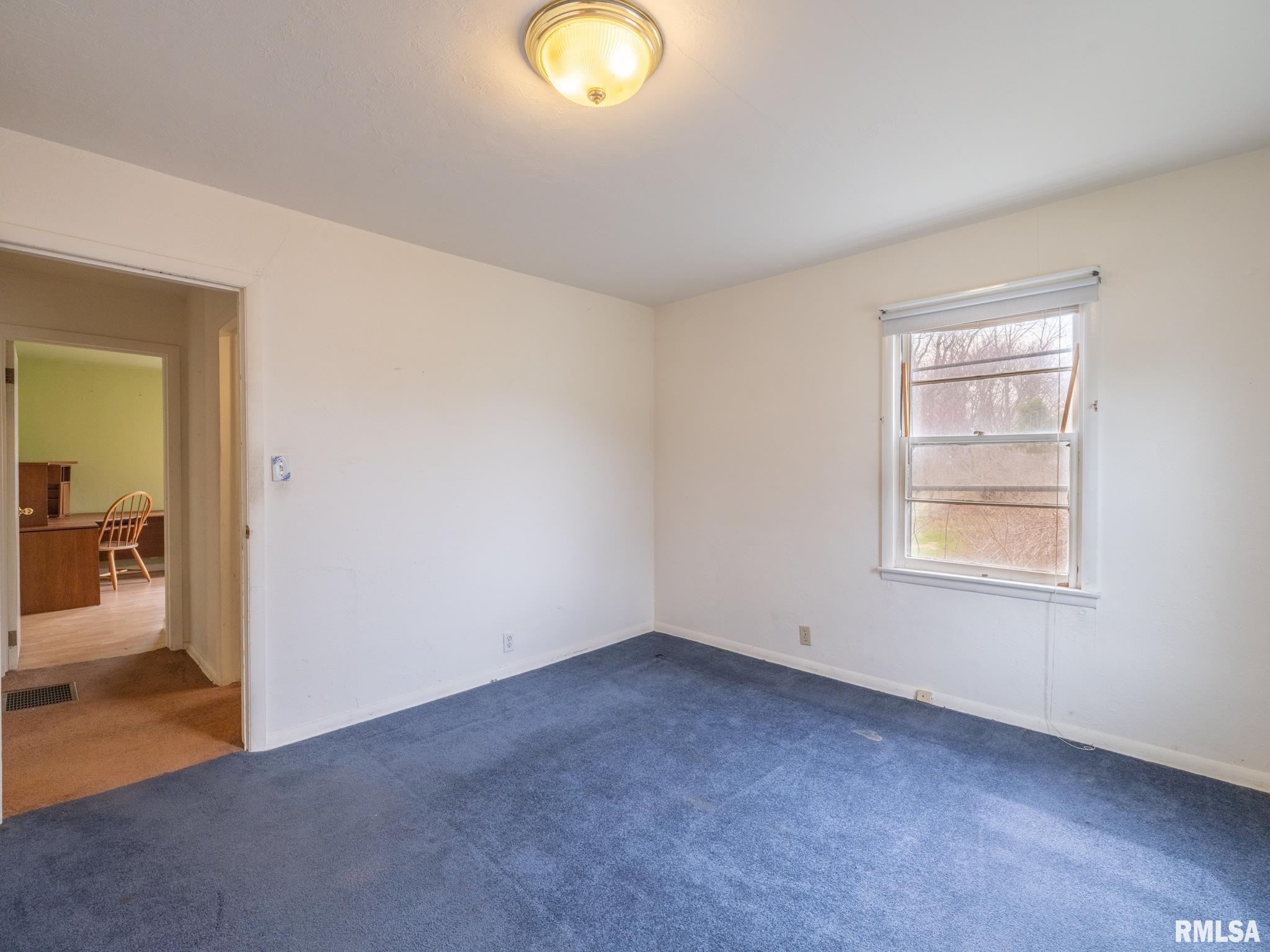 210 S Cone Street, Farmington, Illinois image 26