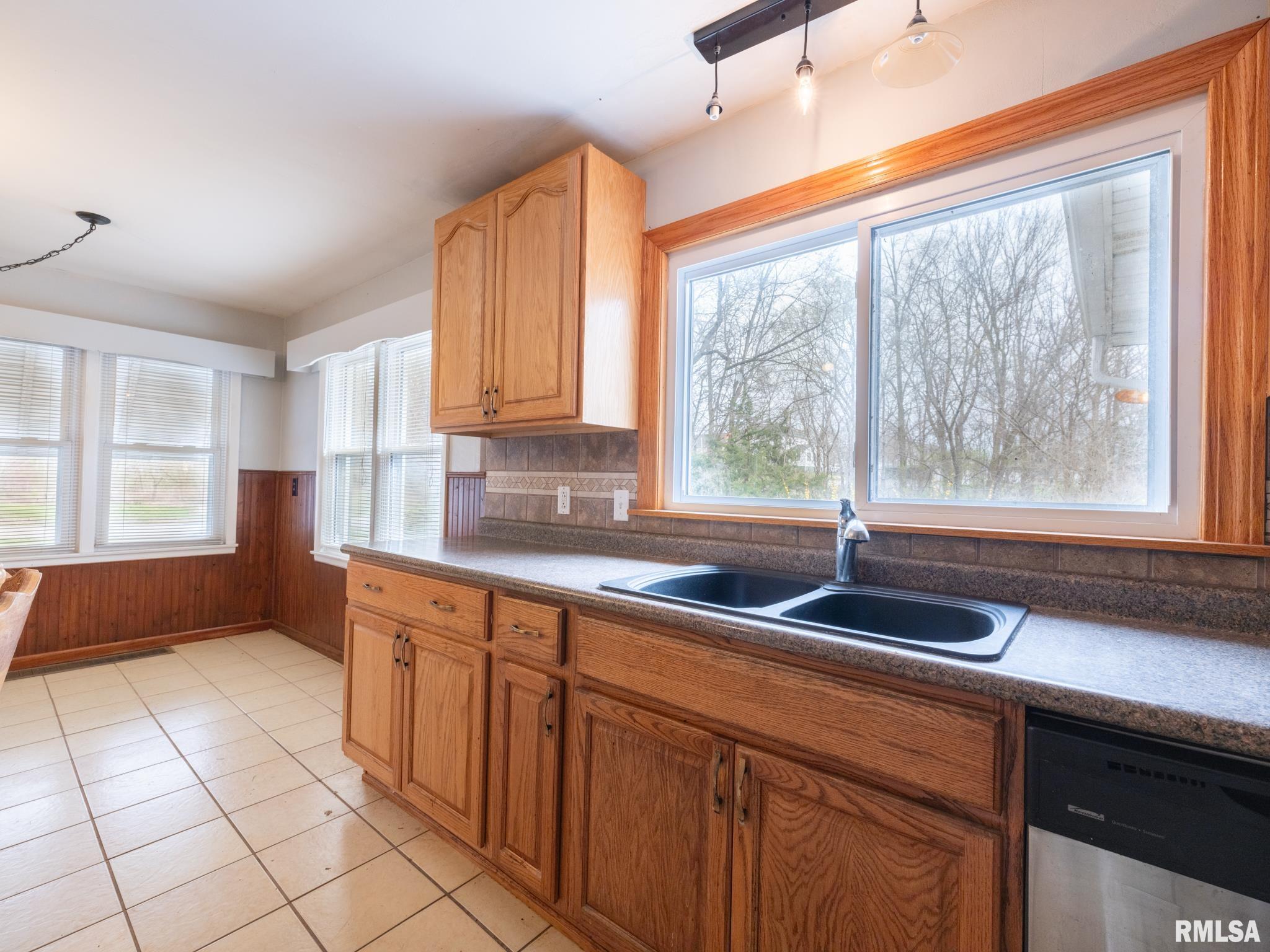 210 S Cone Street, Farmington, Illinois image 10