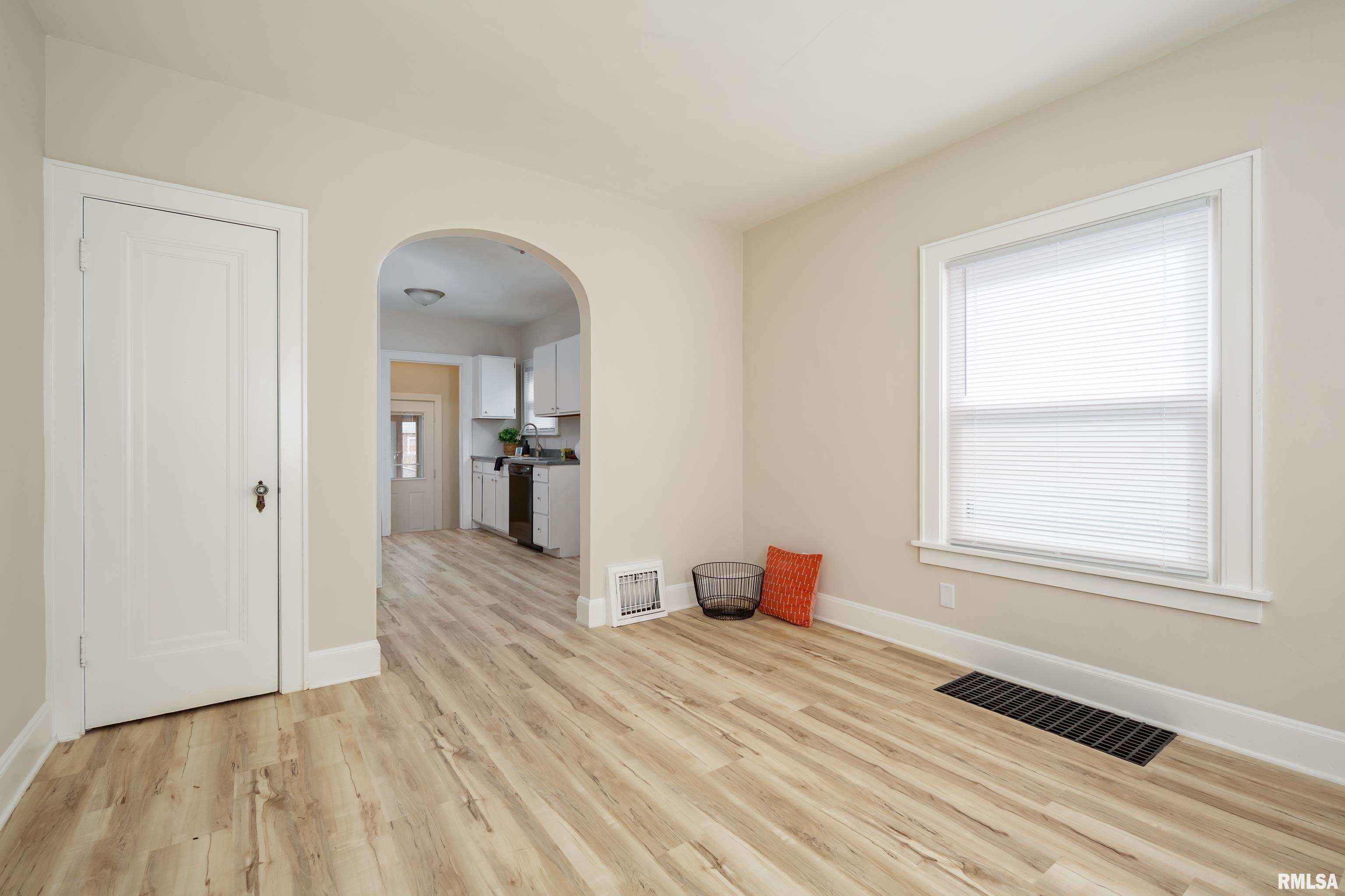 344 22nd Street, East Moline, Illinois image 9