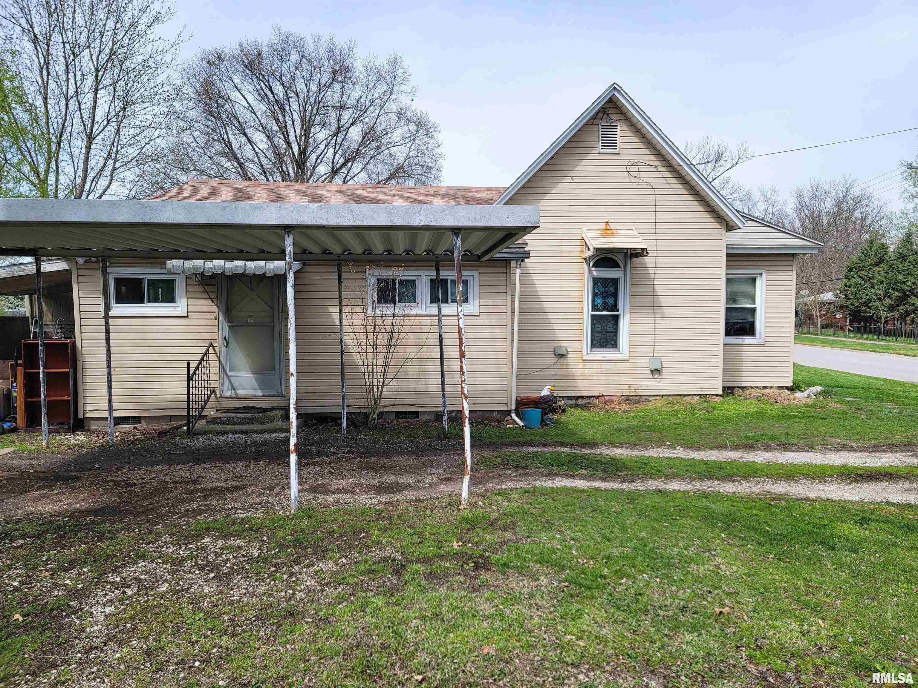 431 N Olive Street, Flora, Illinois image 12