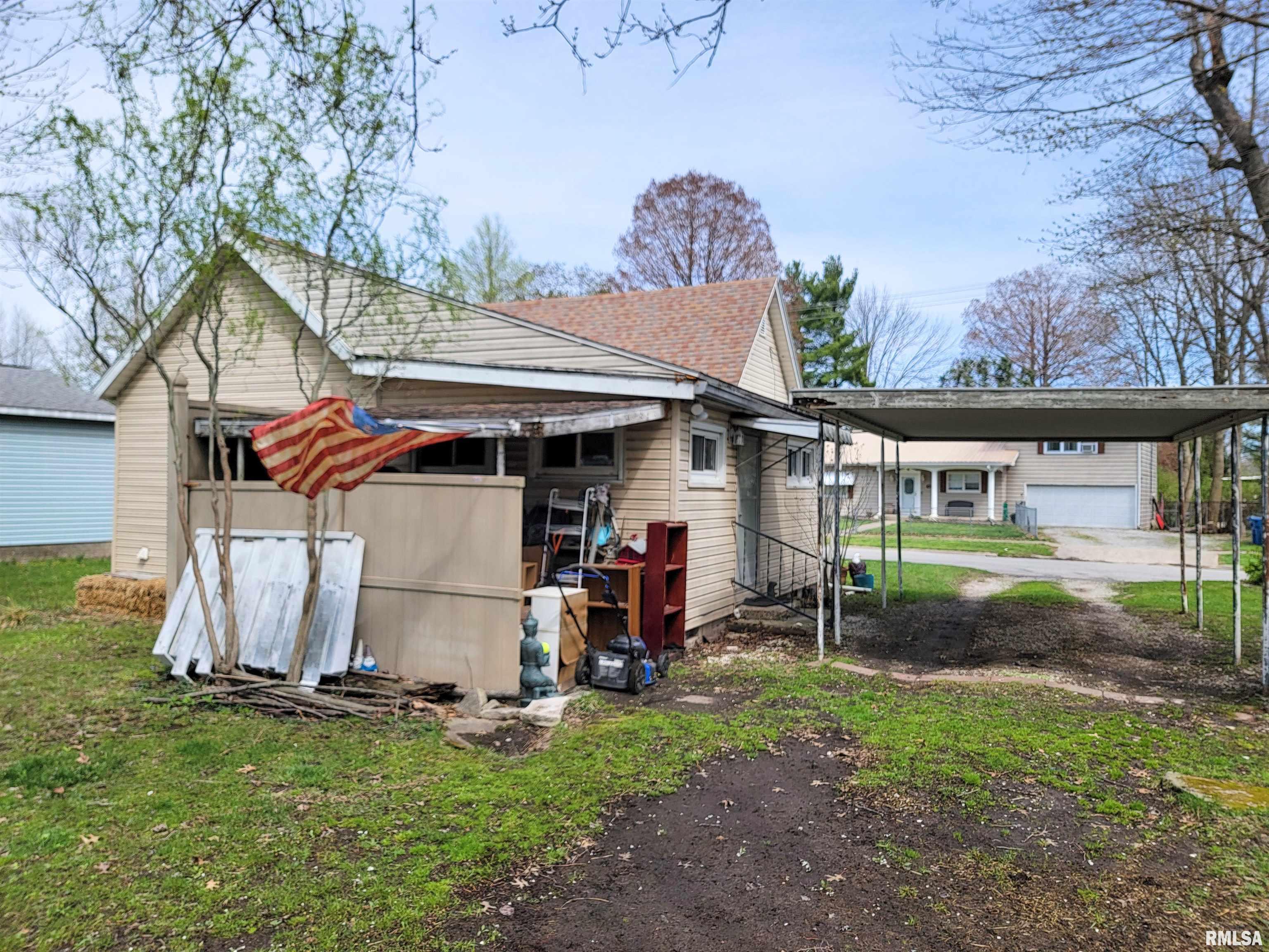 431 N Olive Street, Flora, Illinois image 9