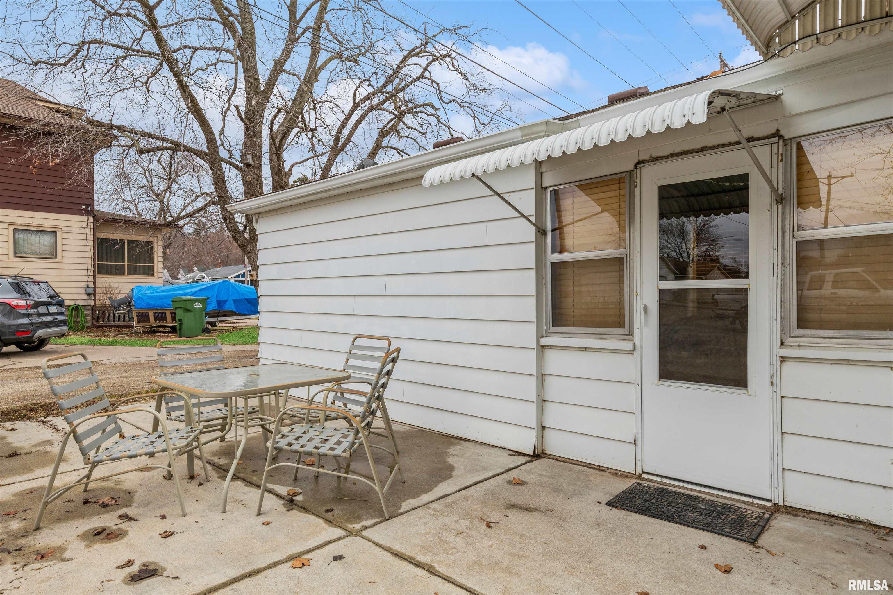 307 N 8th Avenue, Clinton, Iowa image 5