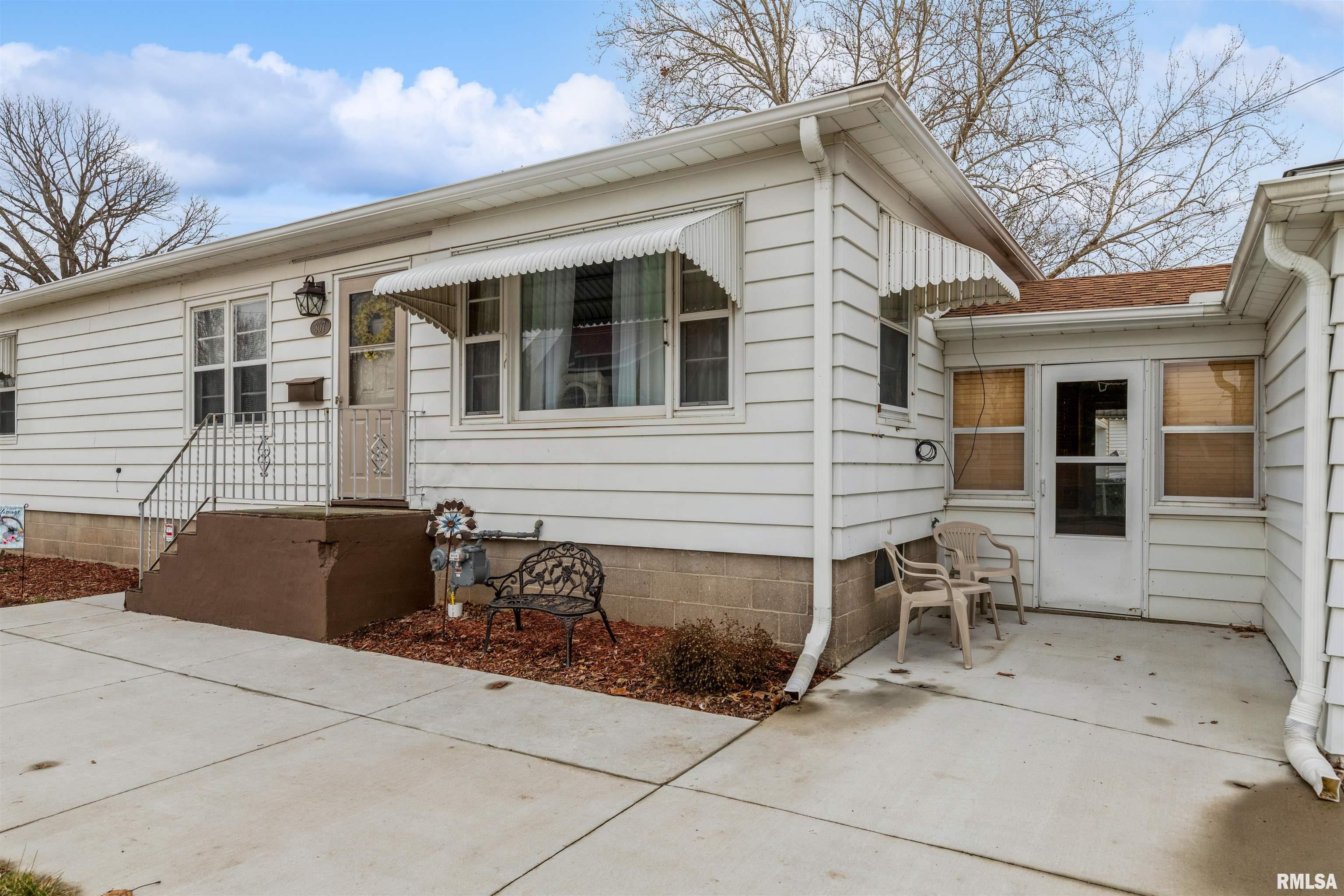 307 N 8th Avenue, Clinton, Iowa image 1